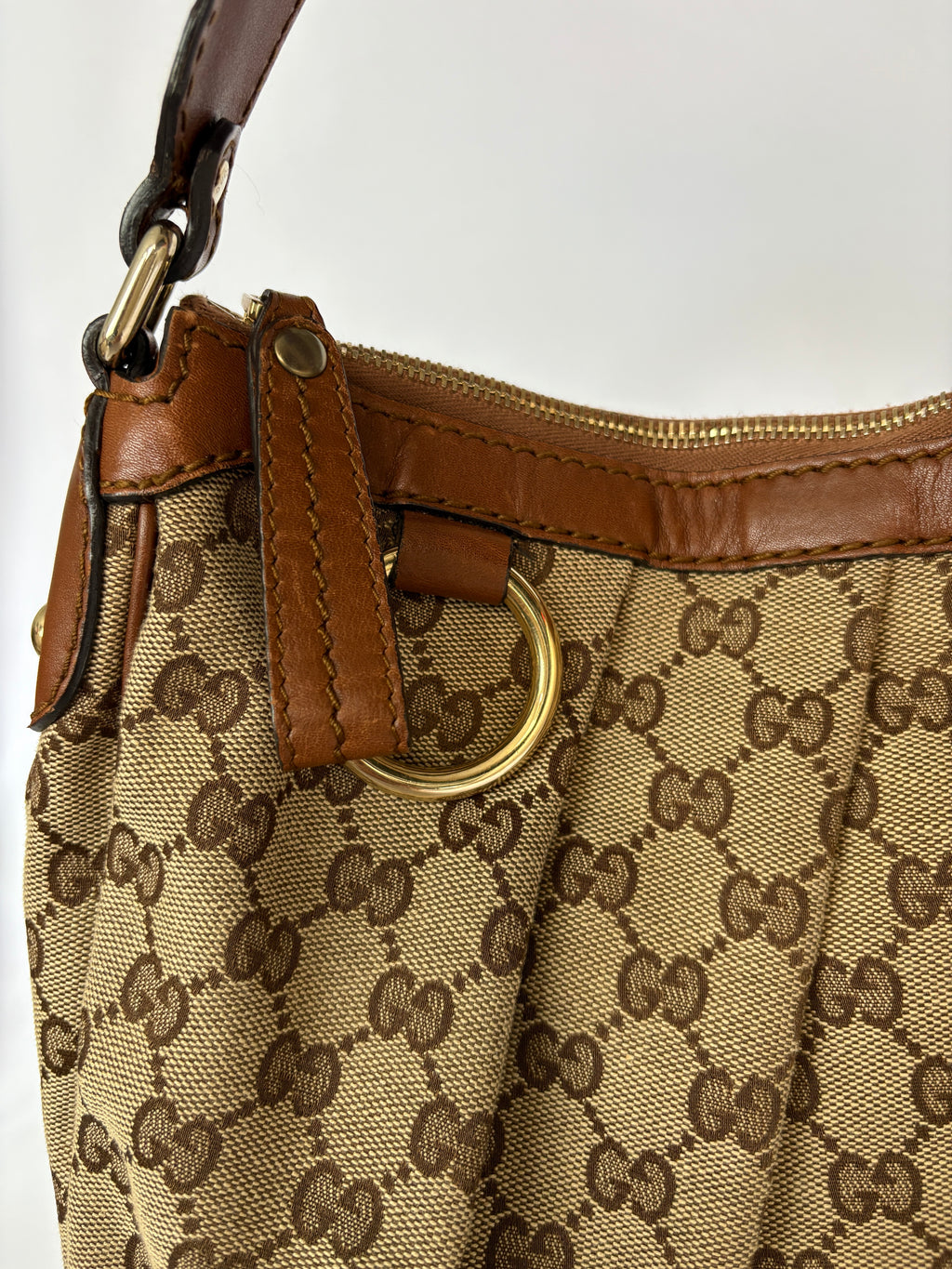 Gucci Sukey Canvas Hobo