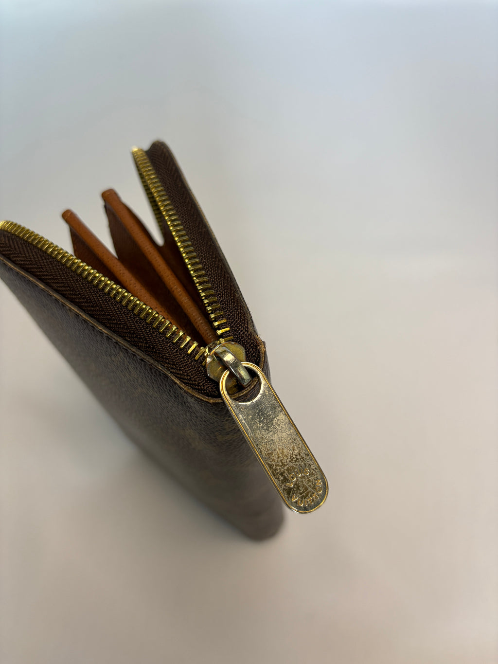 Louis Vuitton Zippy Wallet