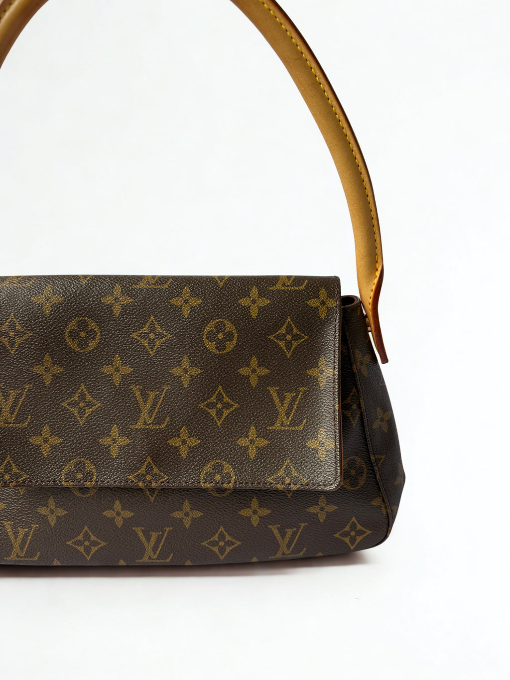 Pre-loved Louis Vuitton Monogram Looping PM zijaanzicht 