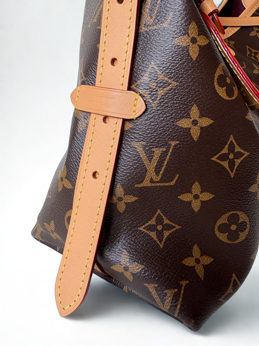 Louis Vuitton Carryall PM
