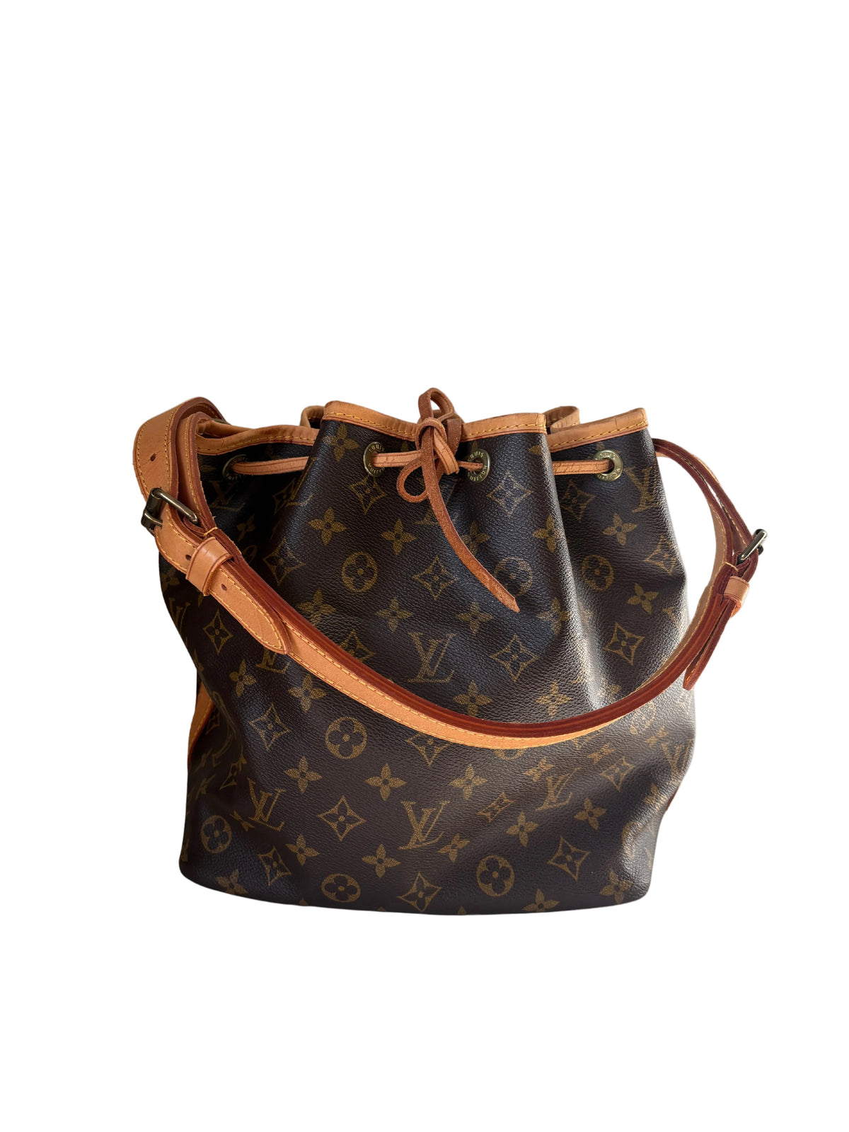 Pre-loved Louis Vuitton Petit Noé, voorzijde vachetta handle