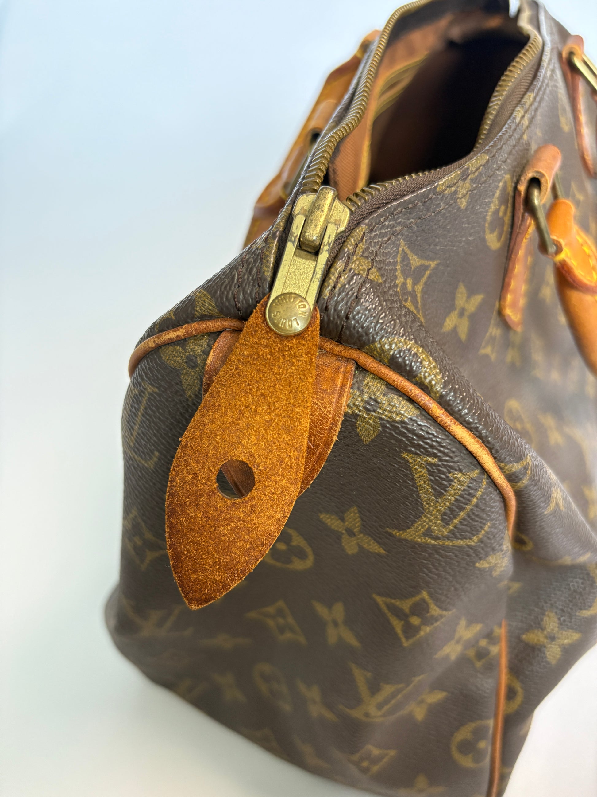 Louis Vuitton Speedy 30