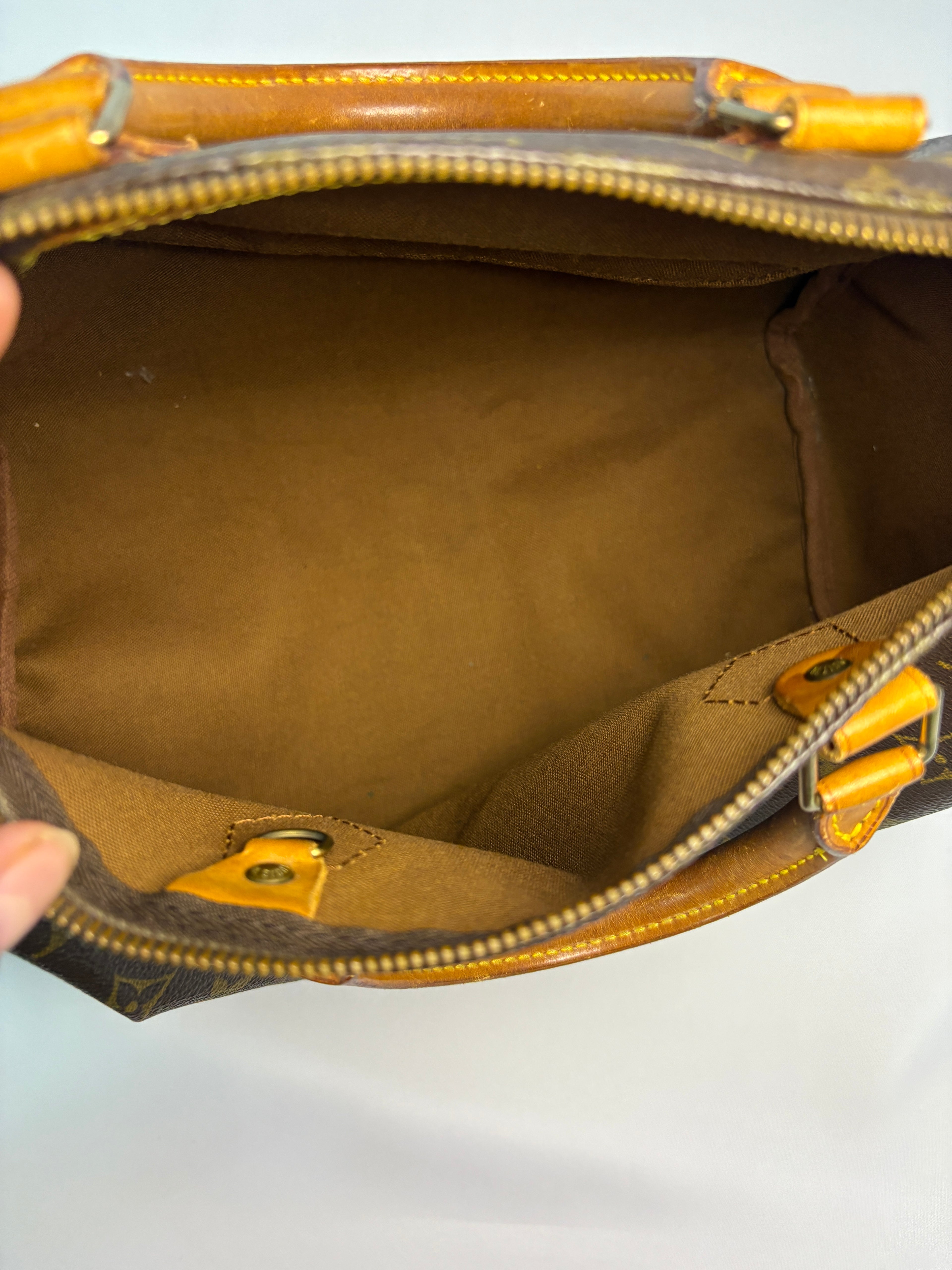 Louis Vuitton Speedy Monogram 30