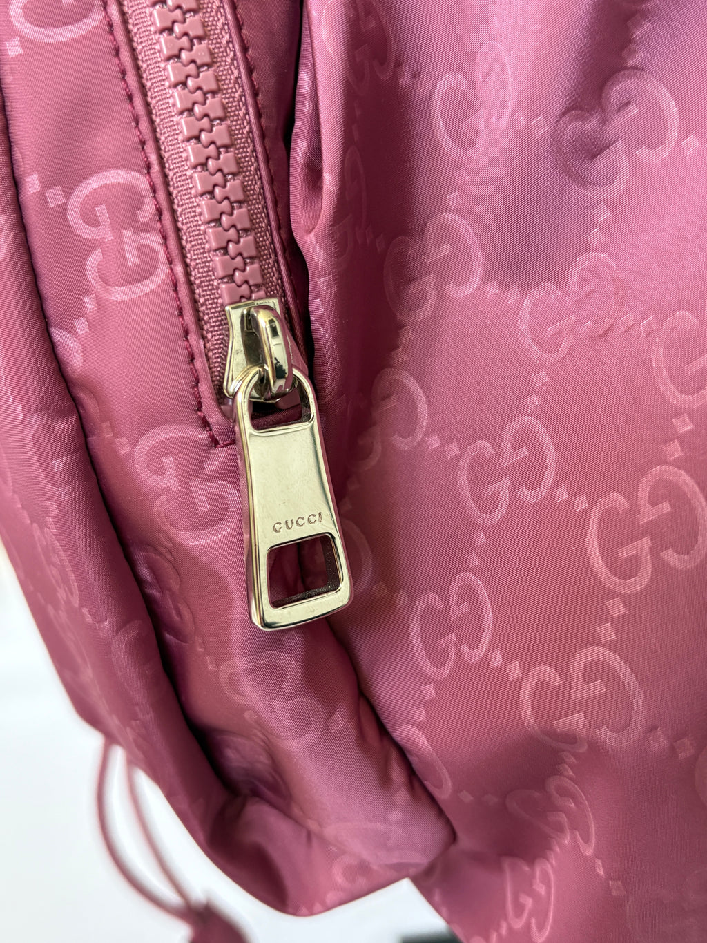 Gucci GG Monogram backpack hardware zilver chrome