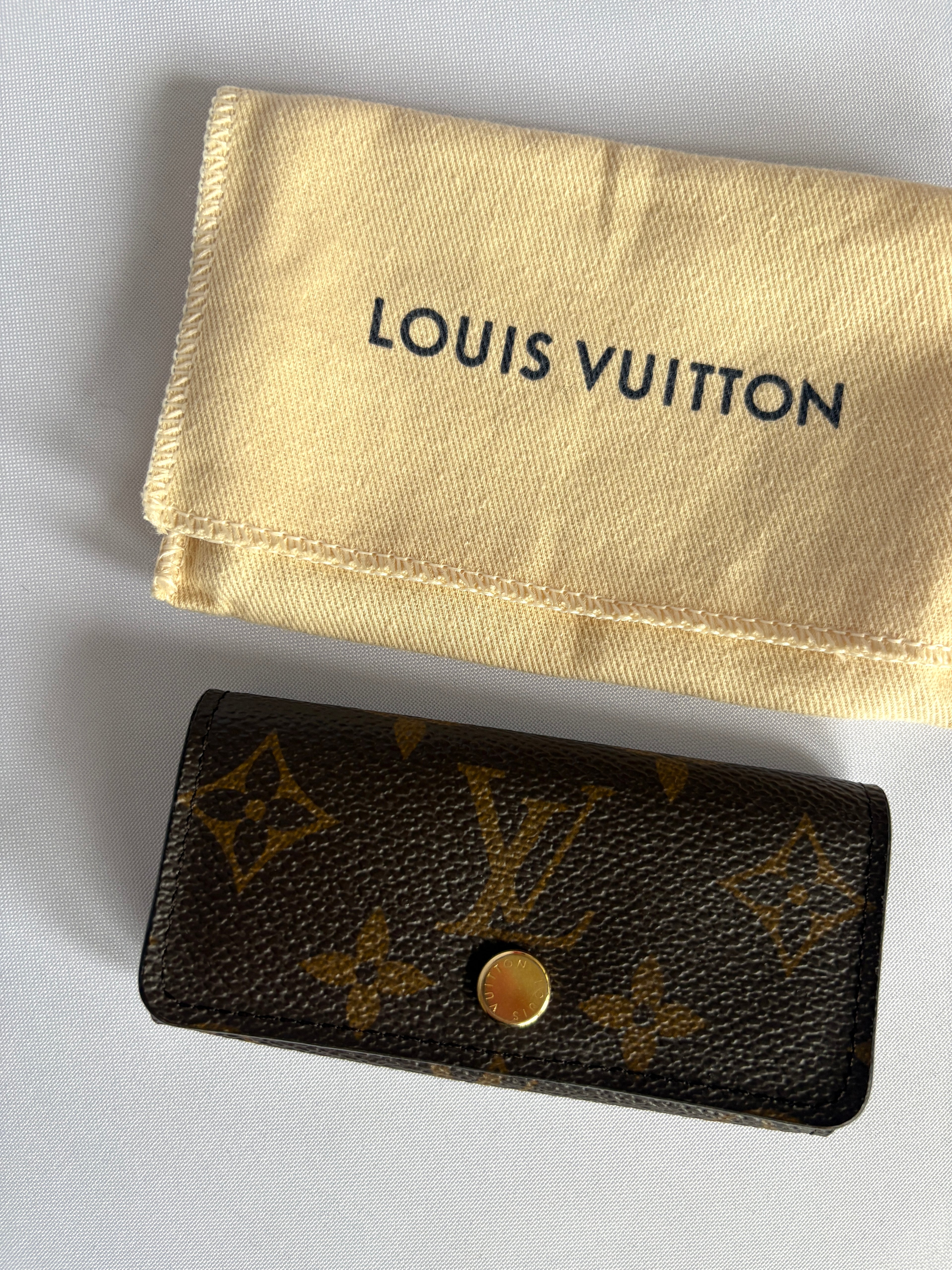 Louis Vuitton 4 Key Holder