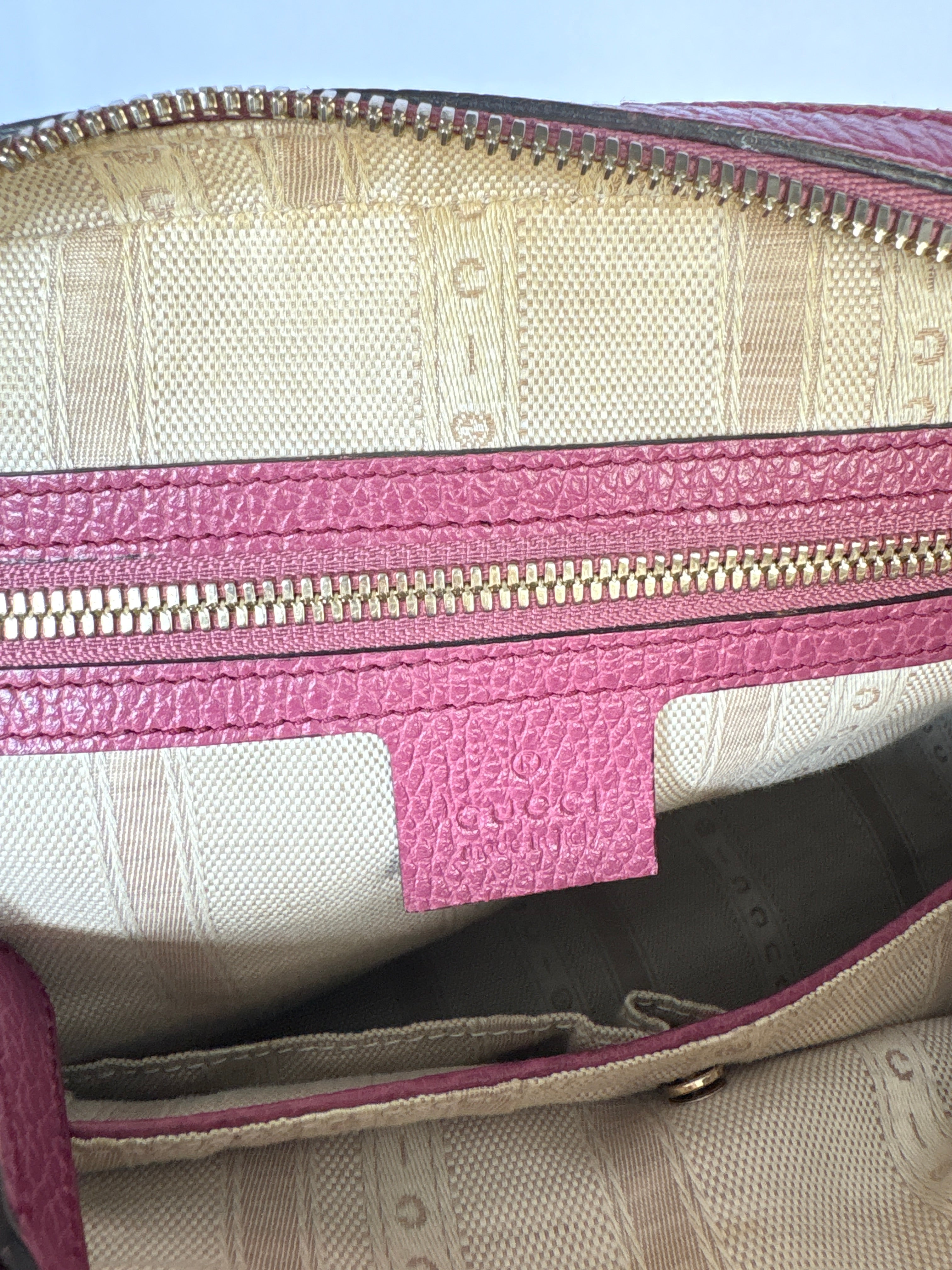 Gucci Lady Dollar Dome tas roze leer vintage designer ritsvak binnenzijde