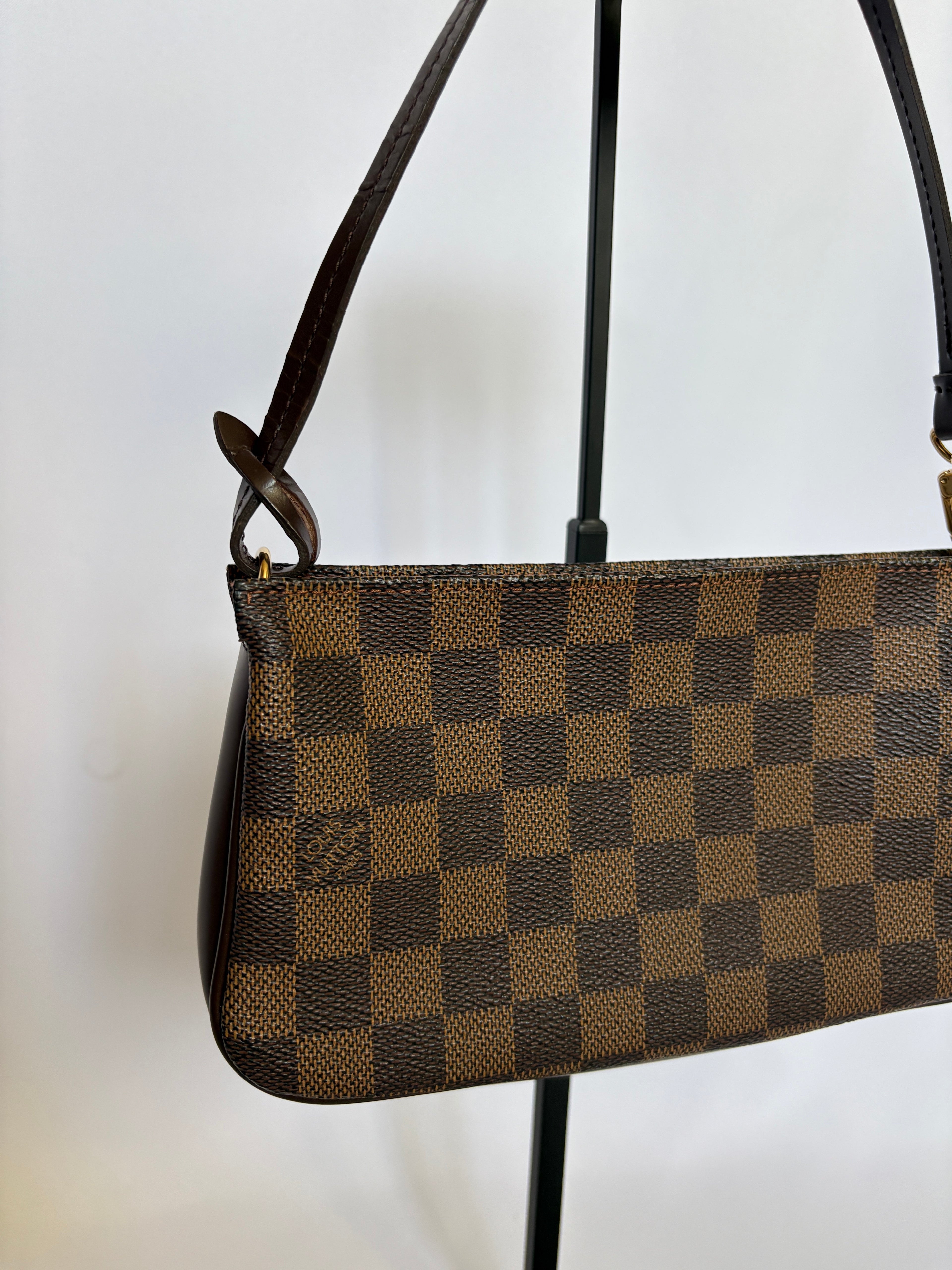 Louis Vuitton Navona pochette damier ebene