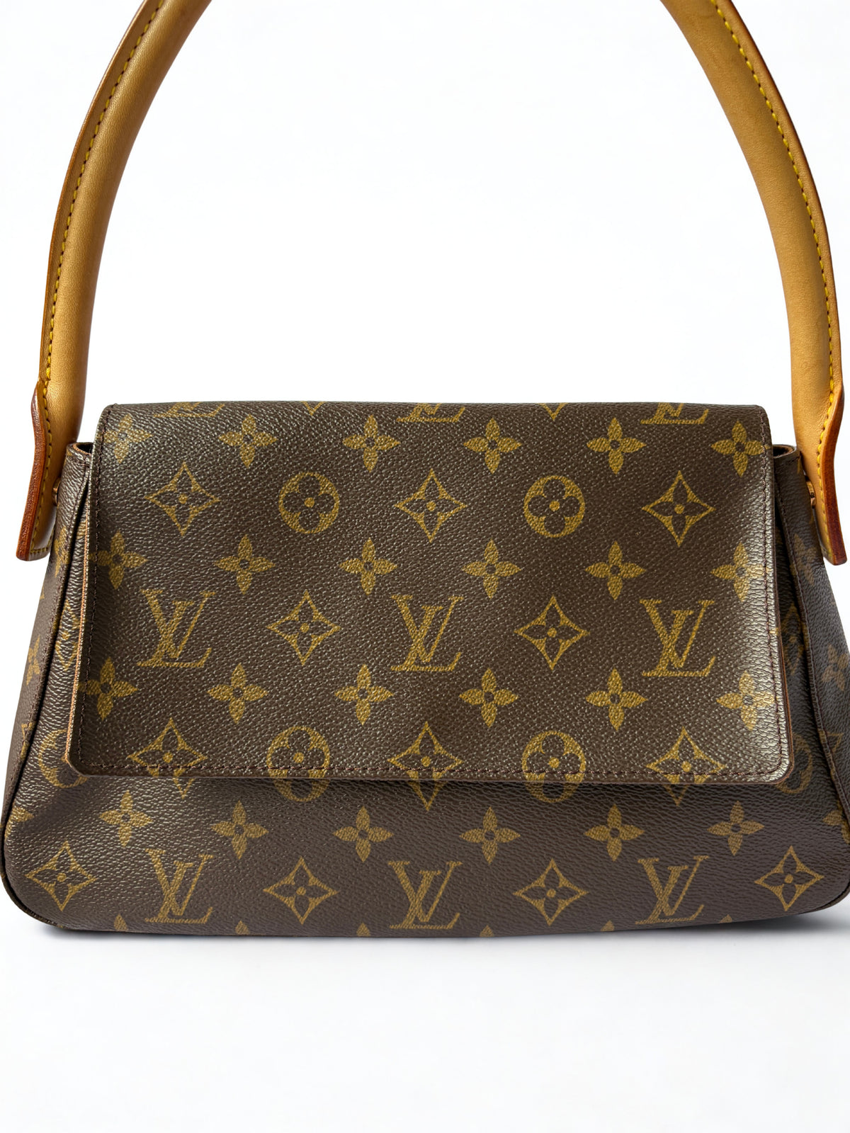 Pre-loved Louis Vuitton Monogram Looping PM close up