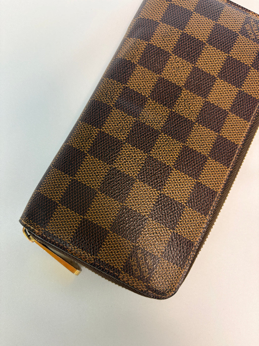 Louis Vuitton Zippy Wallet
