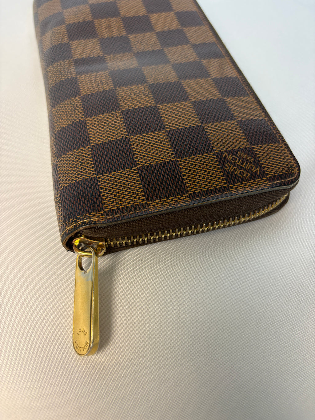 Louis Vuitton Zippy Wallet