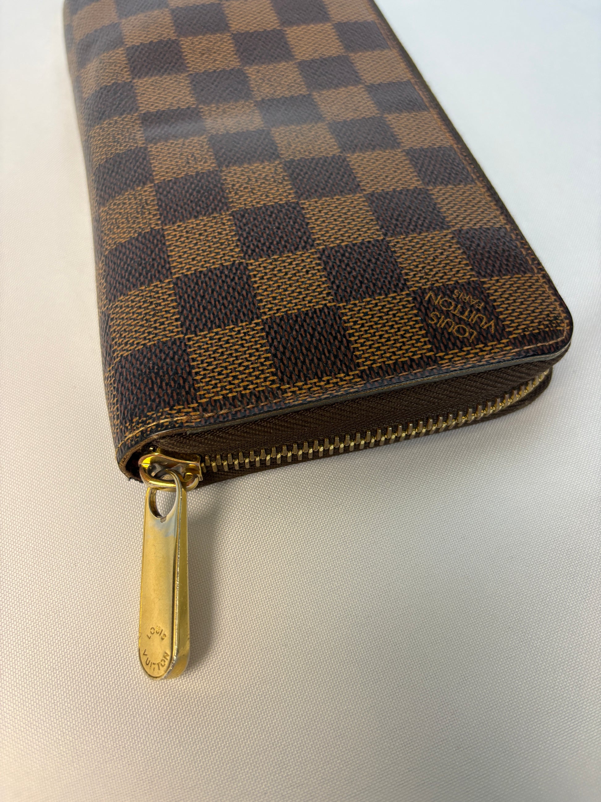 Louis Vuitton Zippy Wallet