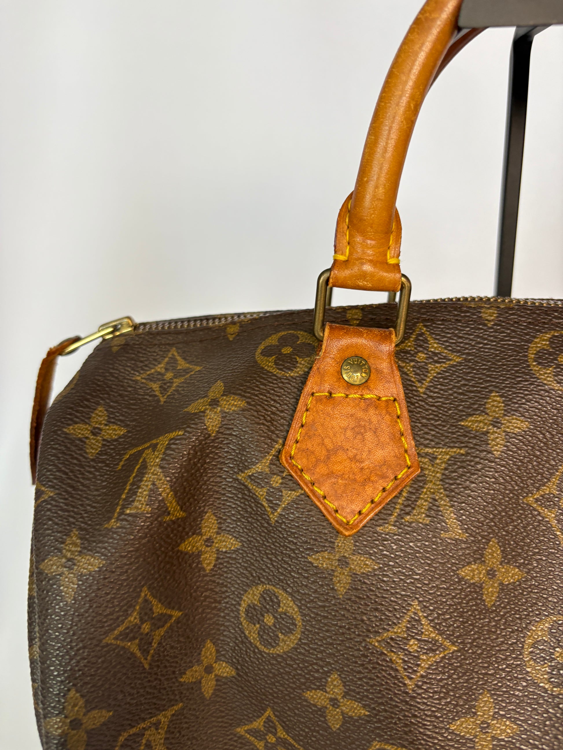 Louis Vuitton Speedy 30
