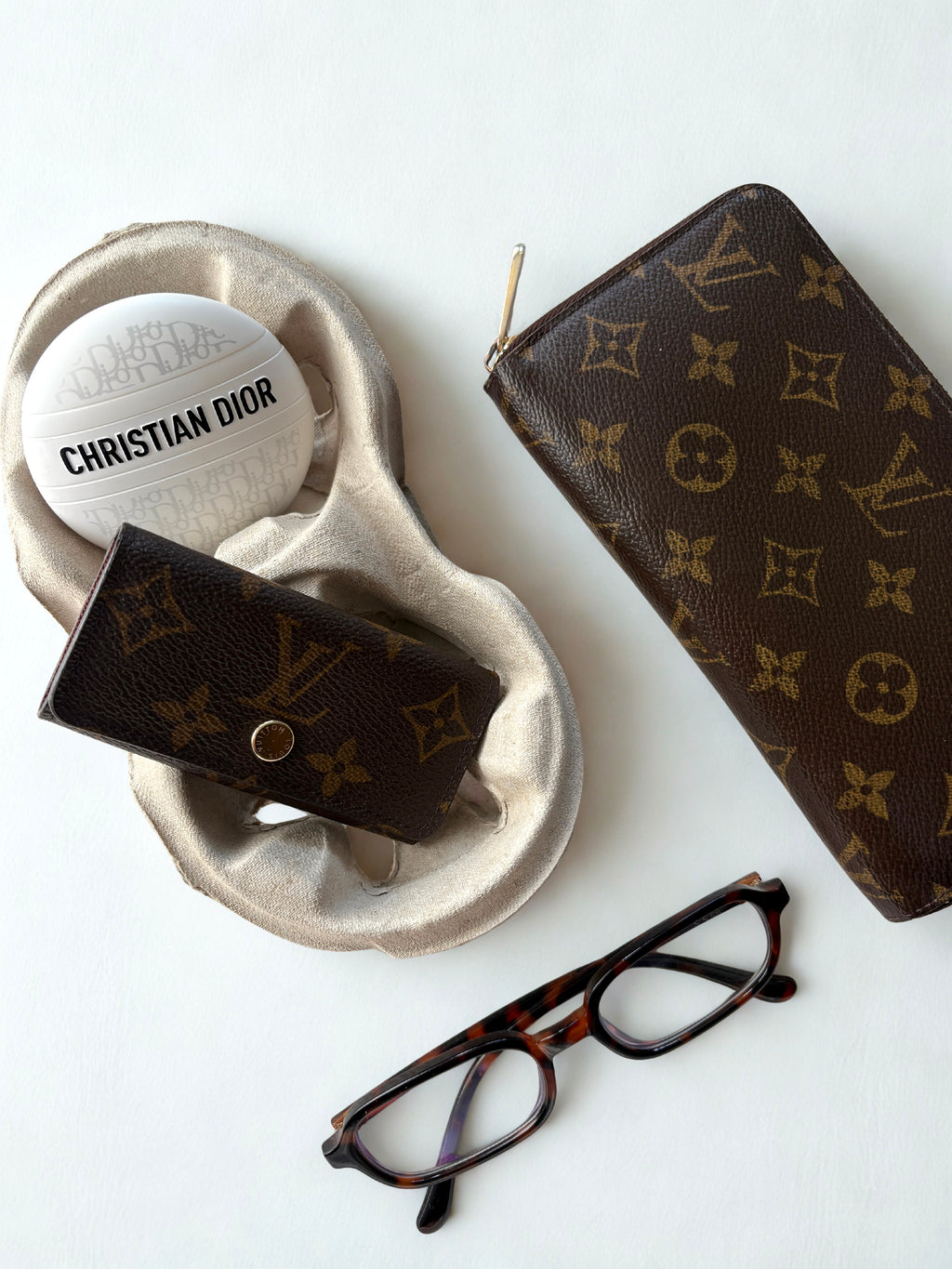 Louis Vuitton Monogram Zippy Wallet