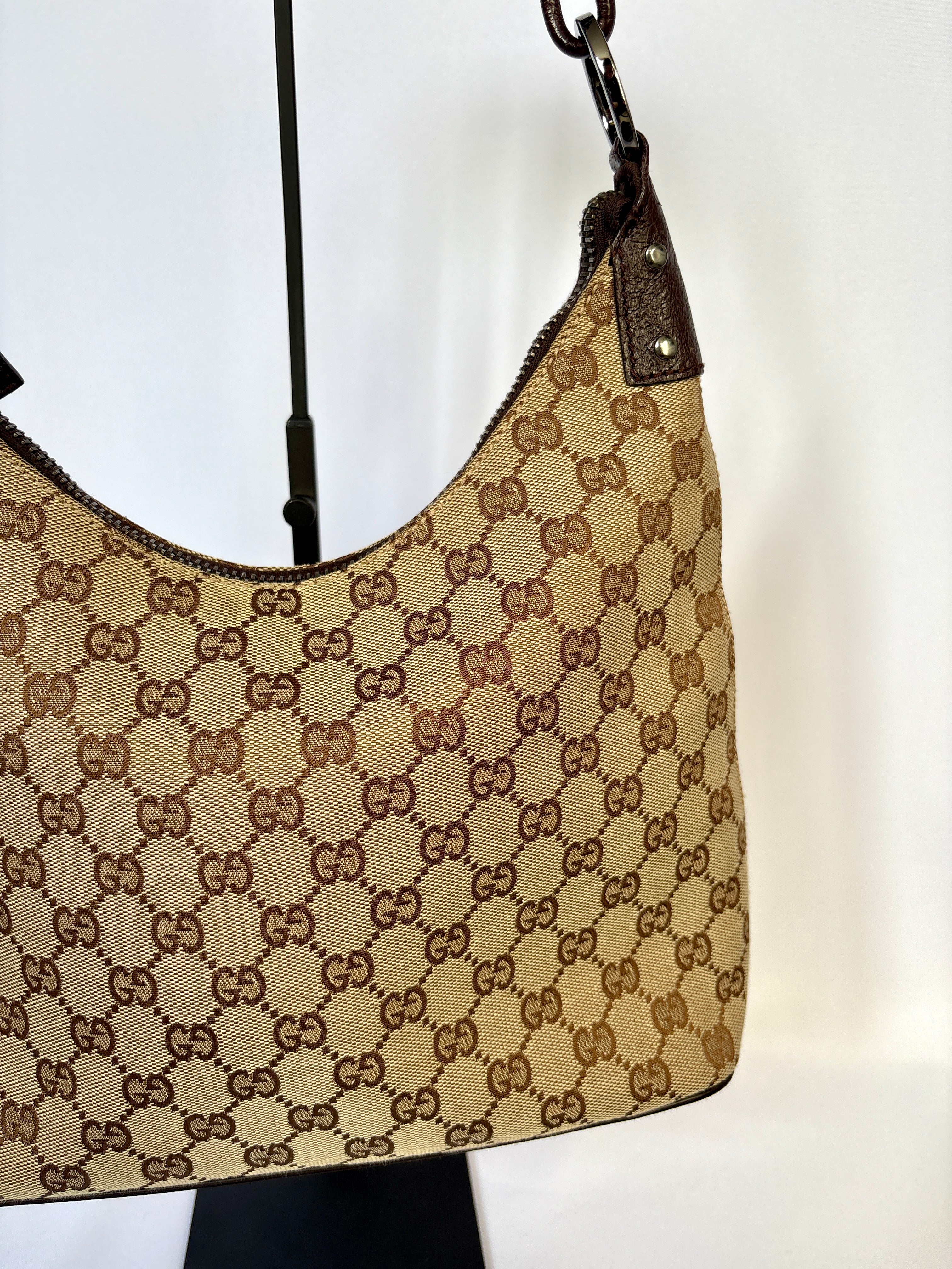 Gucci Monogram Canvas Lock tas beige GG patroon