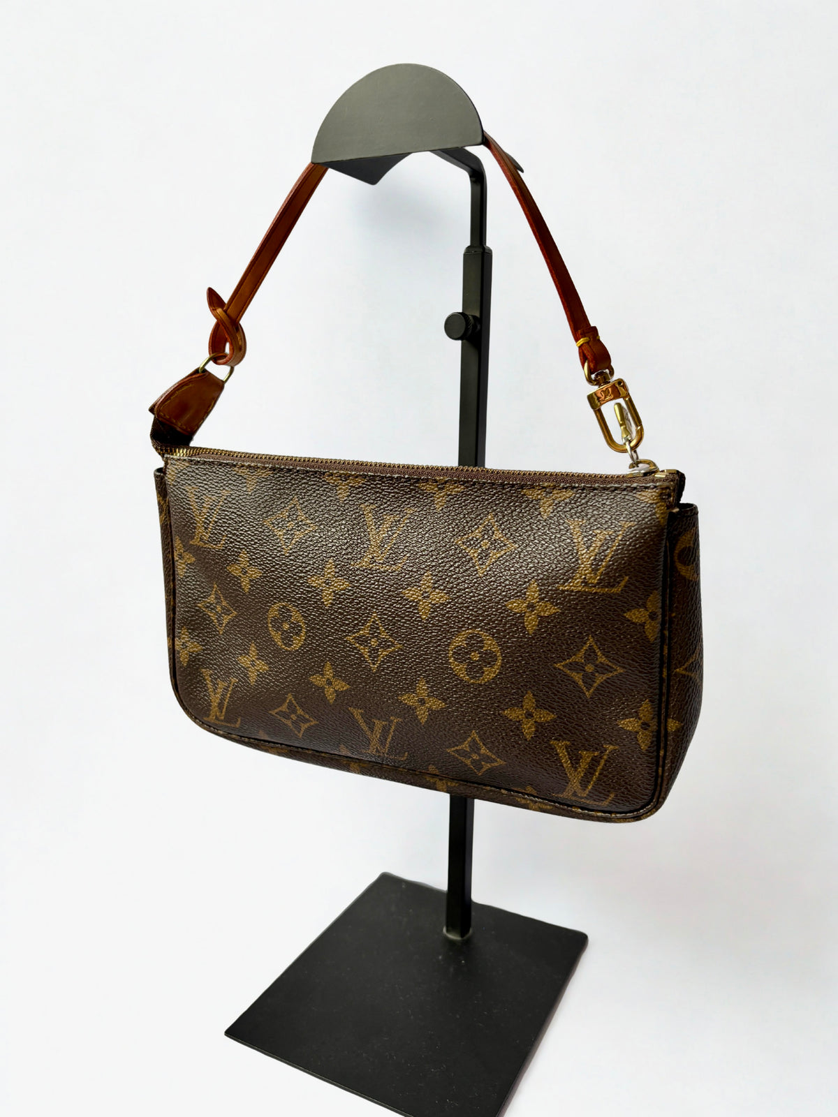 Louis Vuitton Monogram Pochette