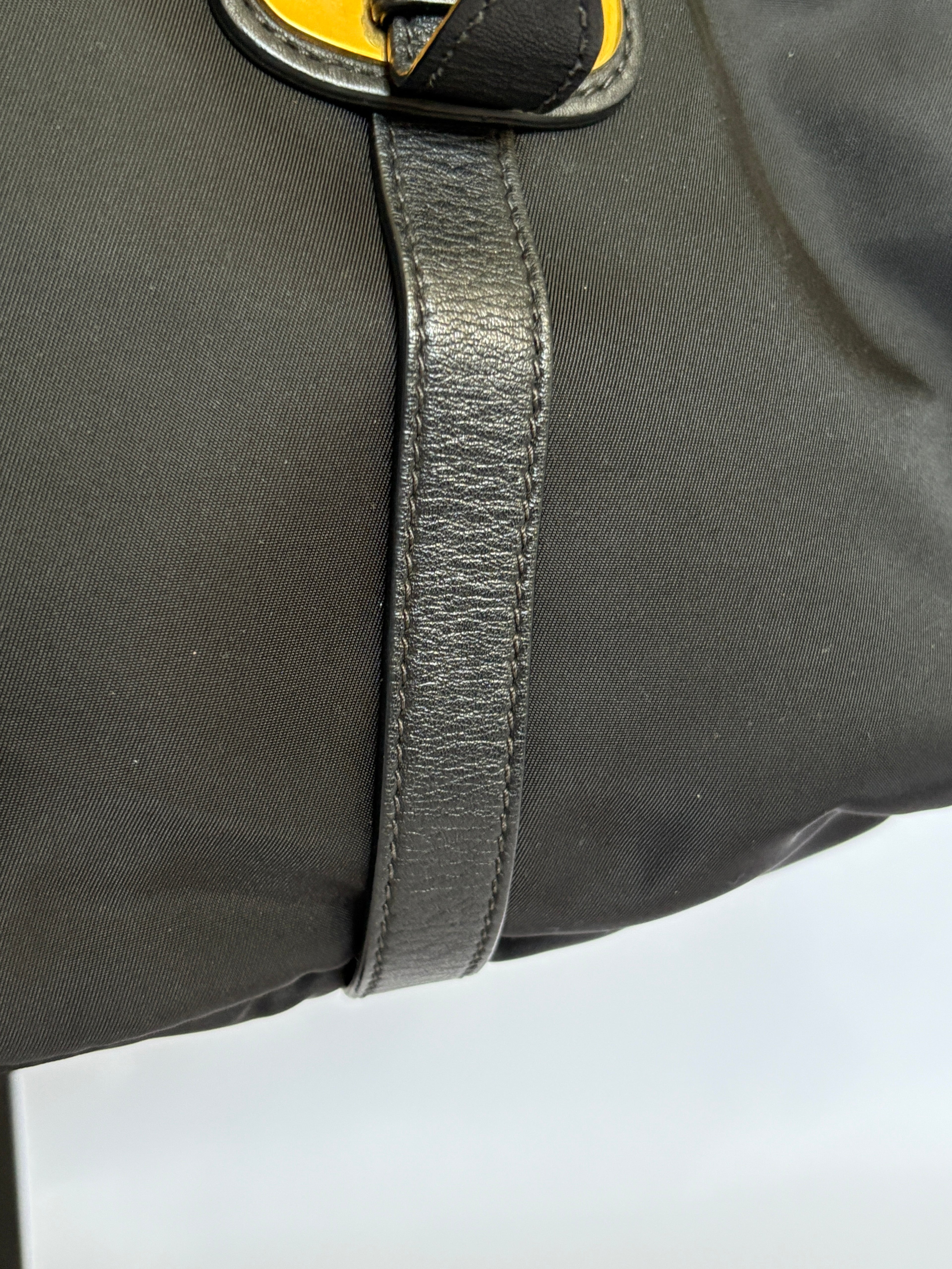 Prada Tessuto nylon handtas zwart leer