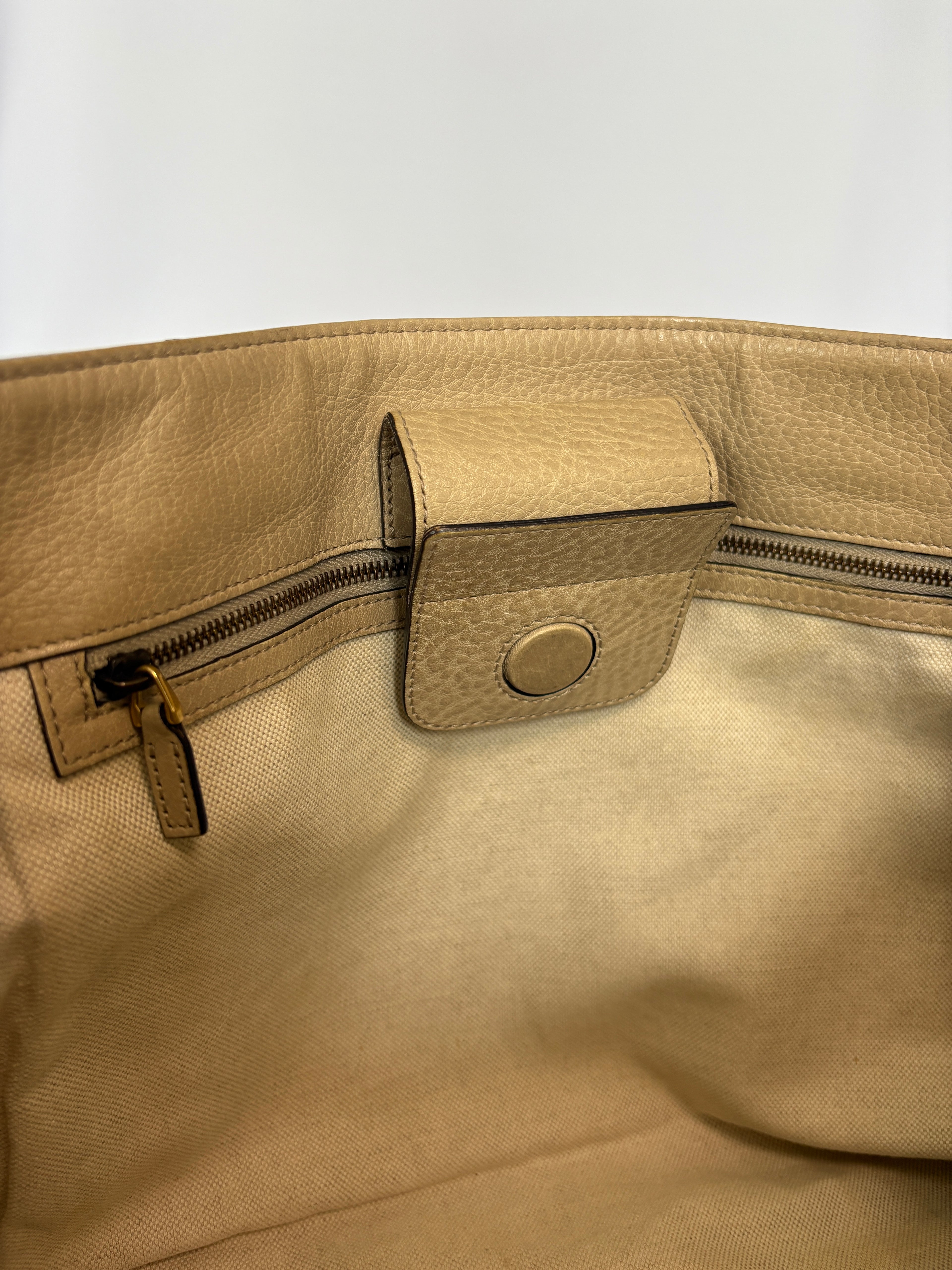  Gucci Canvas Miss GG Tote sluiting