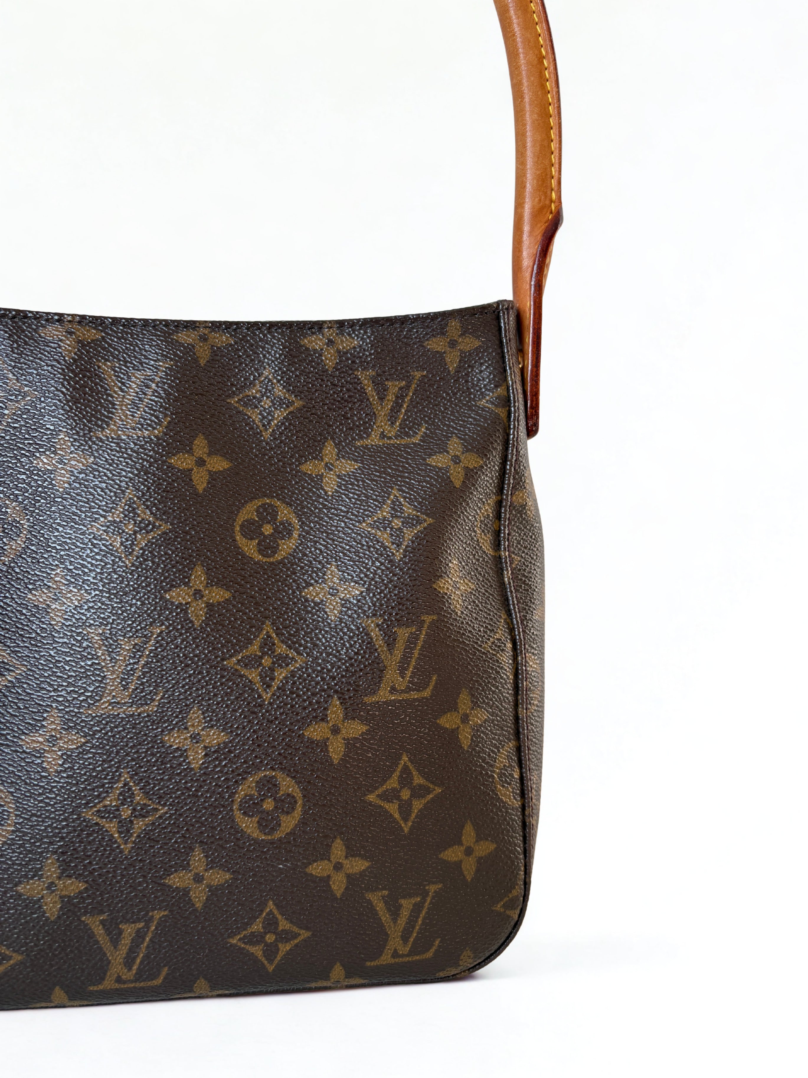 Louis Vuitton Looping MM