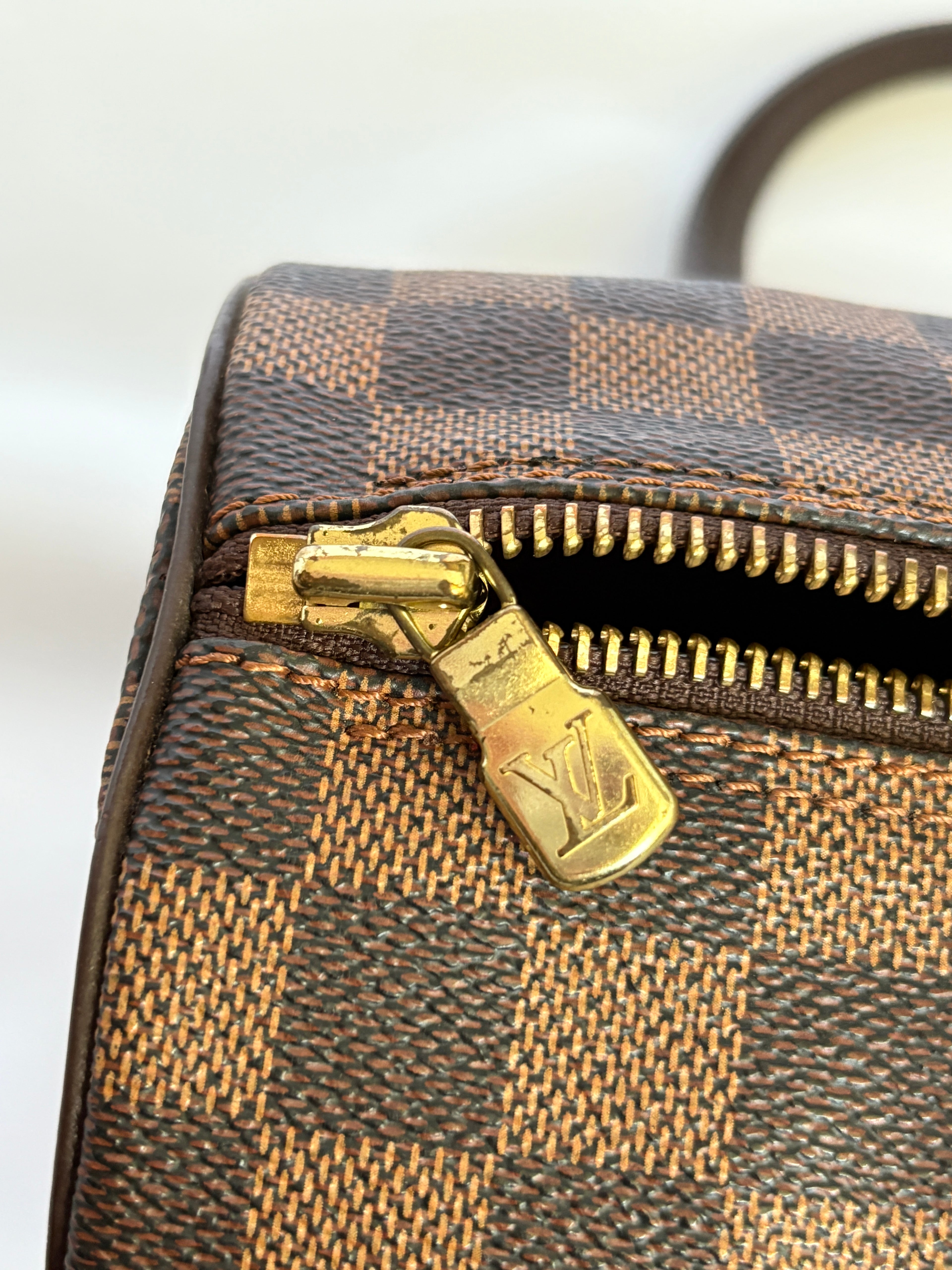 Louis Vuitton Papillon 26 Damier Ebene rits goud