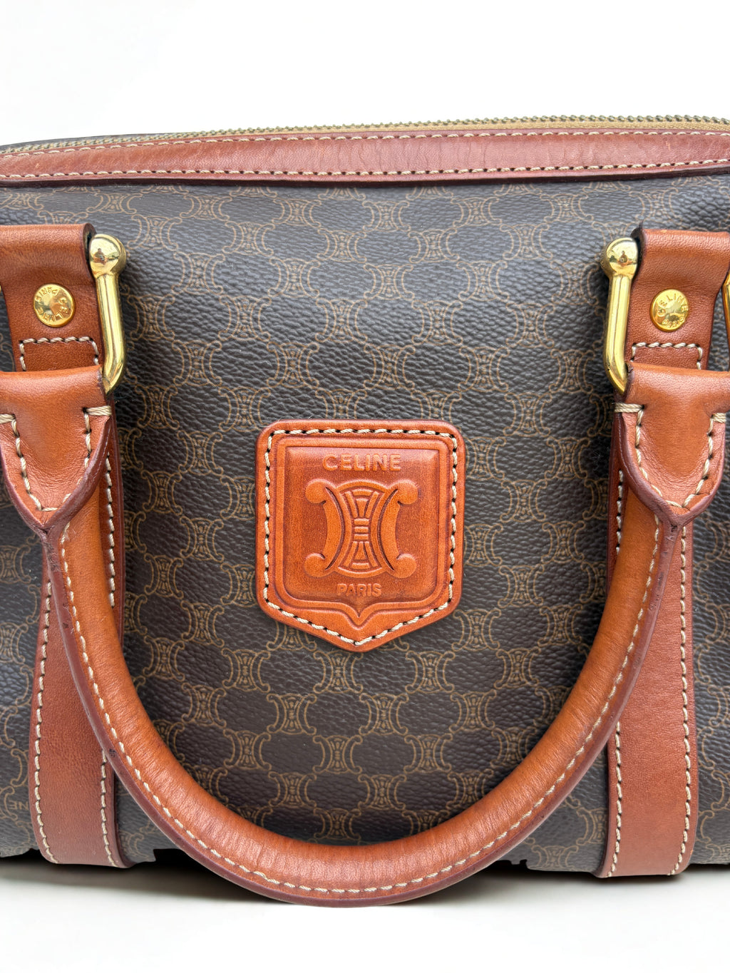 Vintage Céline Macadam Mini Boston tas logo, vooraanzicht, donkerbruin leer met gouden hardware