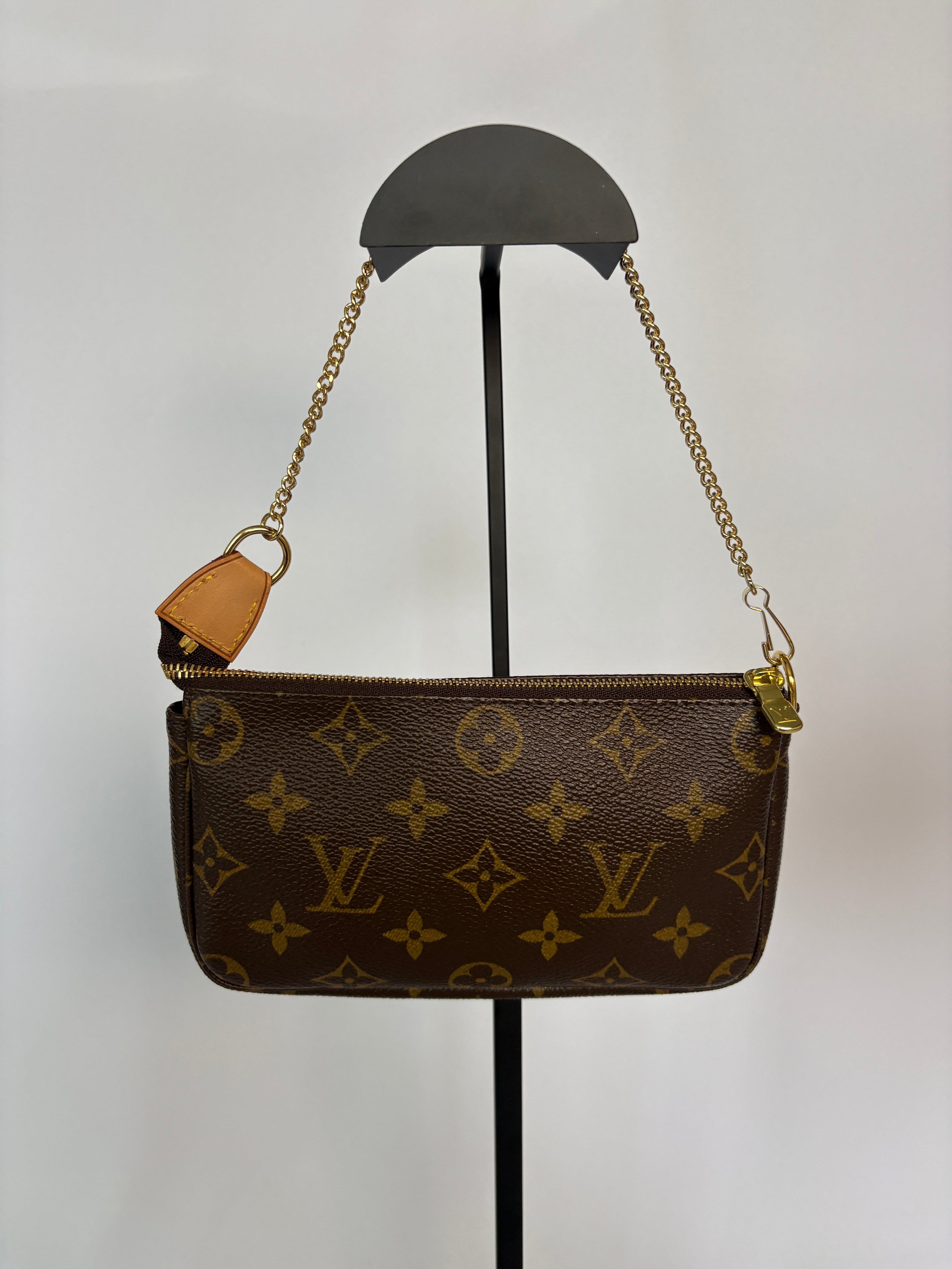 Louis Vuitton Monogram Mini Pochette