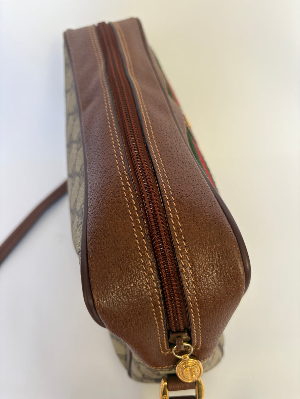 Gucci Ophedia GG Supreme bruin leer