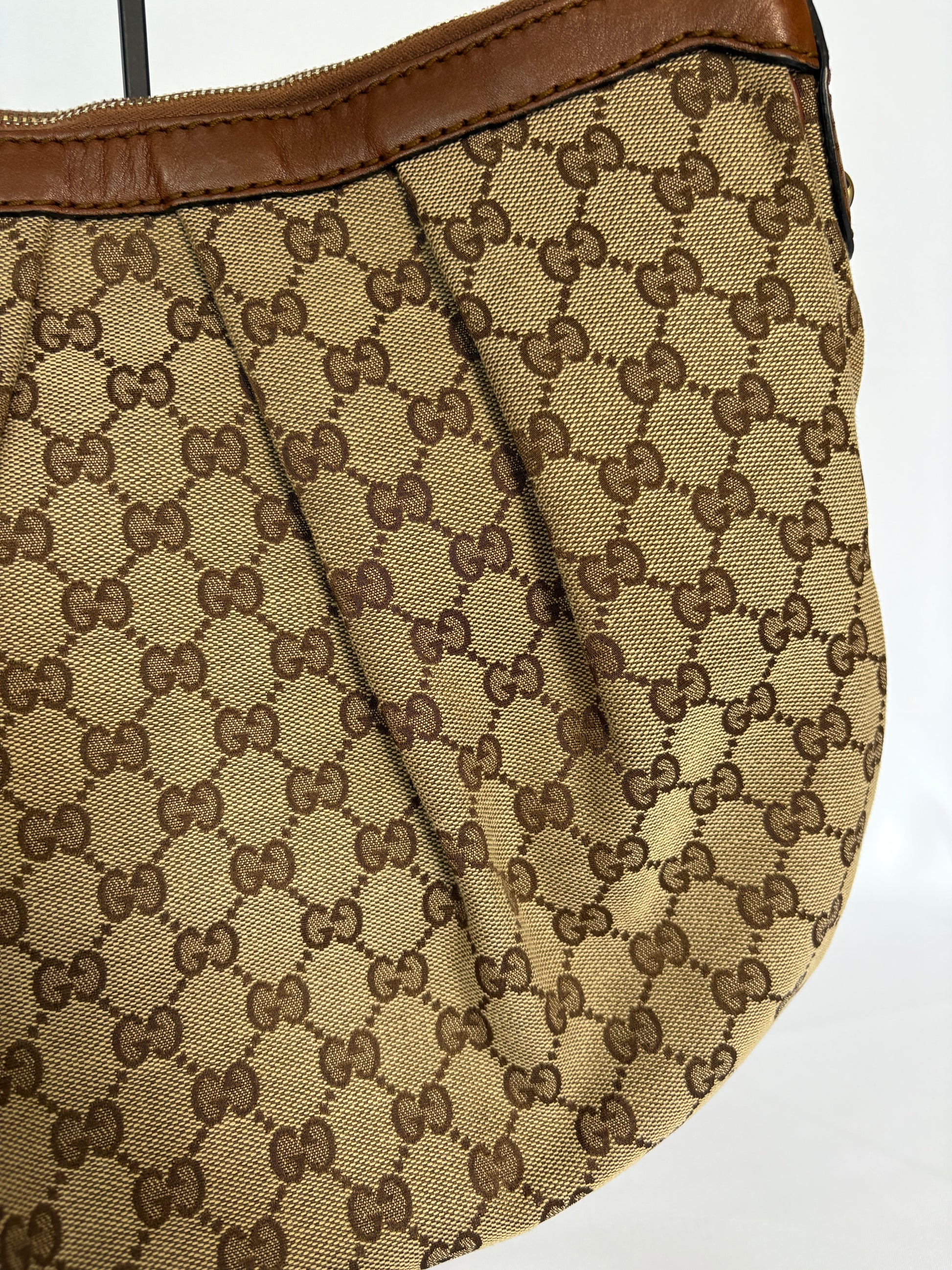 Gucci Sukey Canvas Hobo
