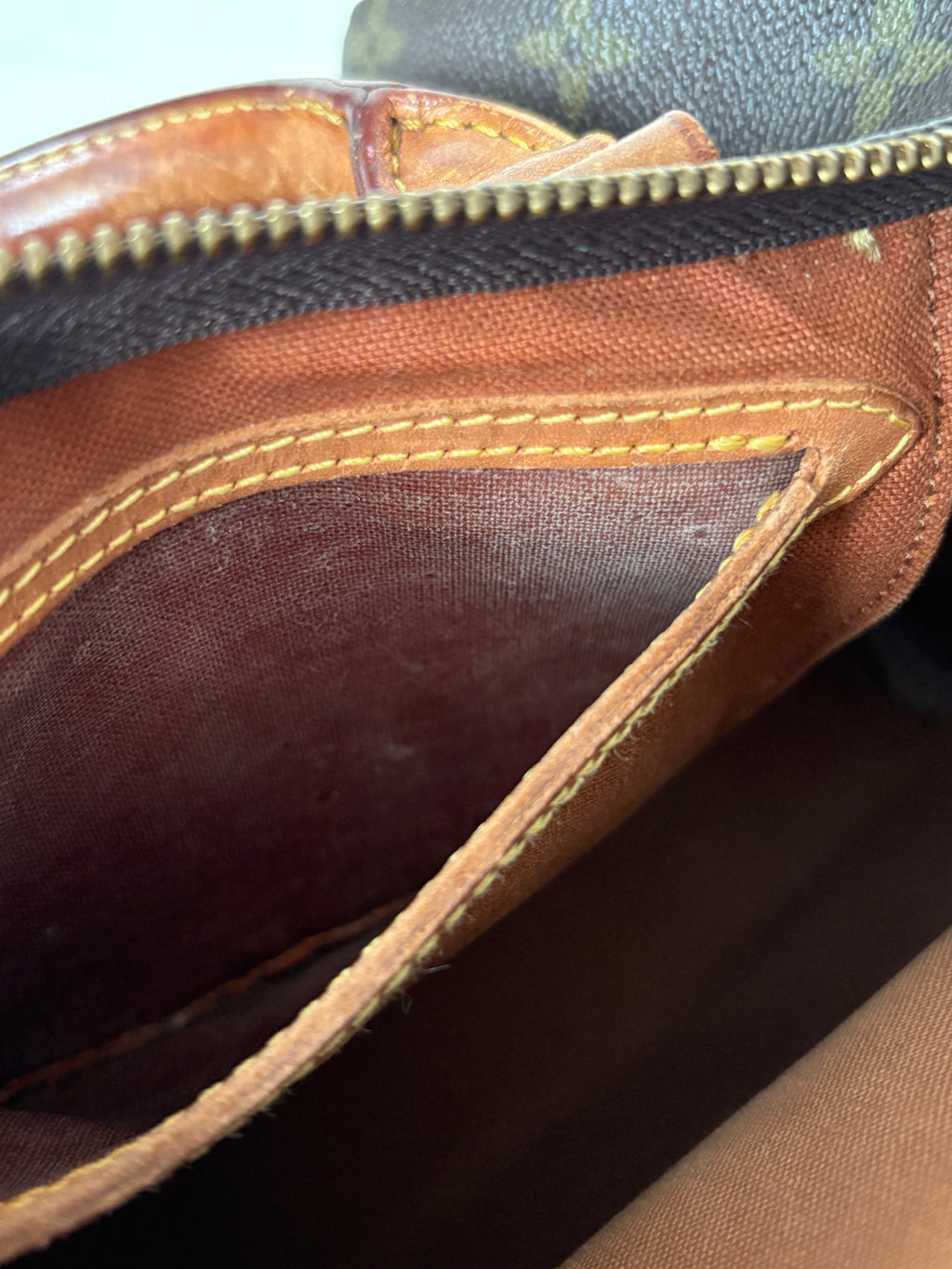 LV Monogram Speedy 25