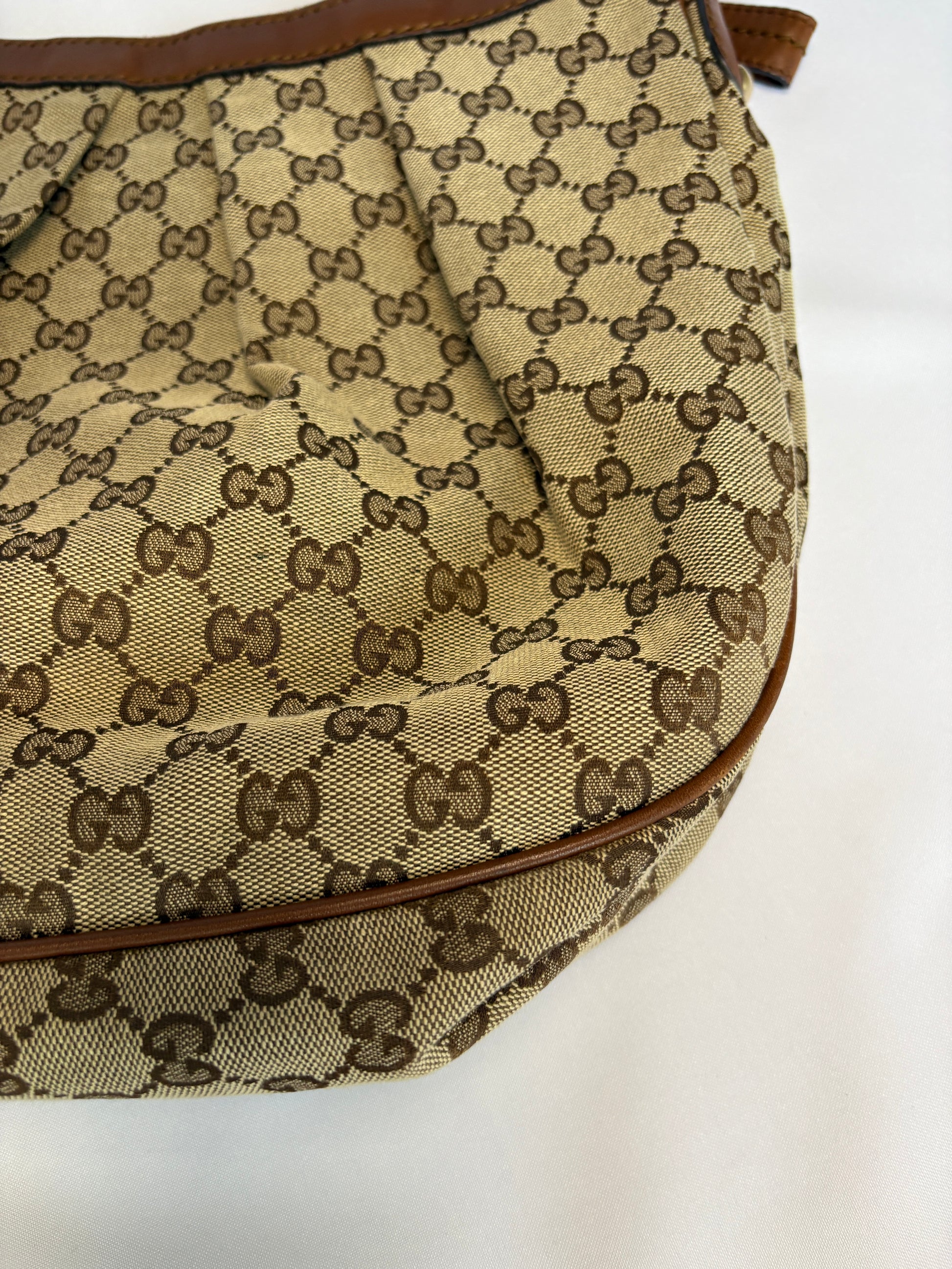 Gucci Sukey Canvas Hobo