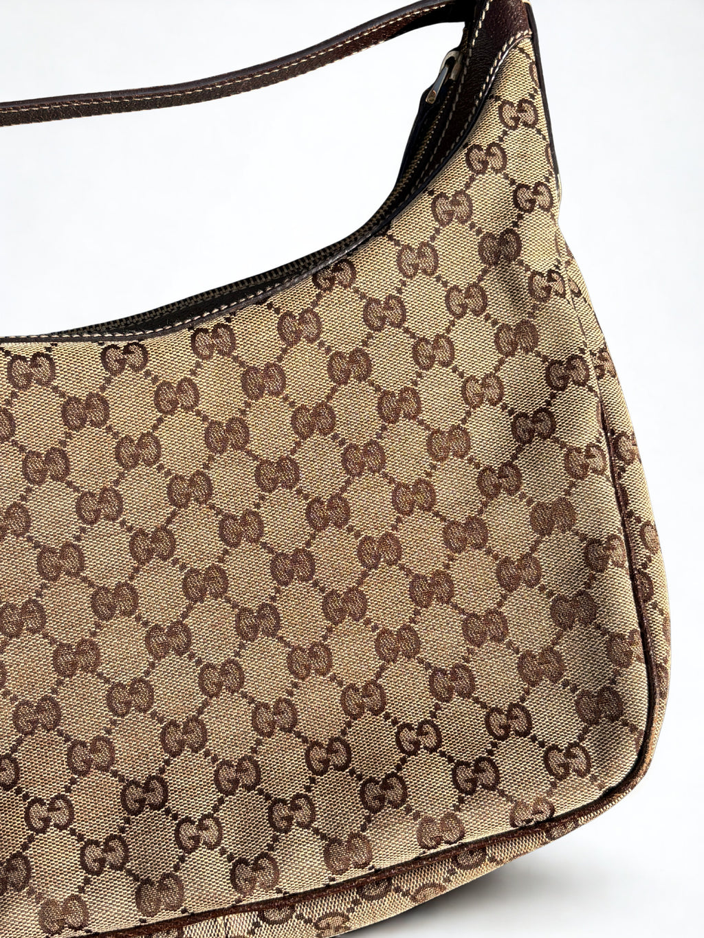 Gucci GG Canvas Charmy Hobo
