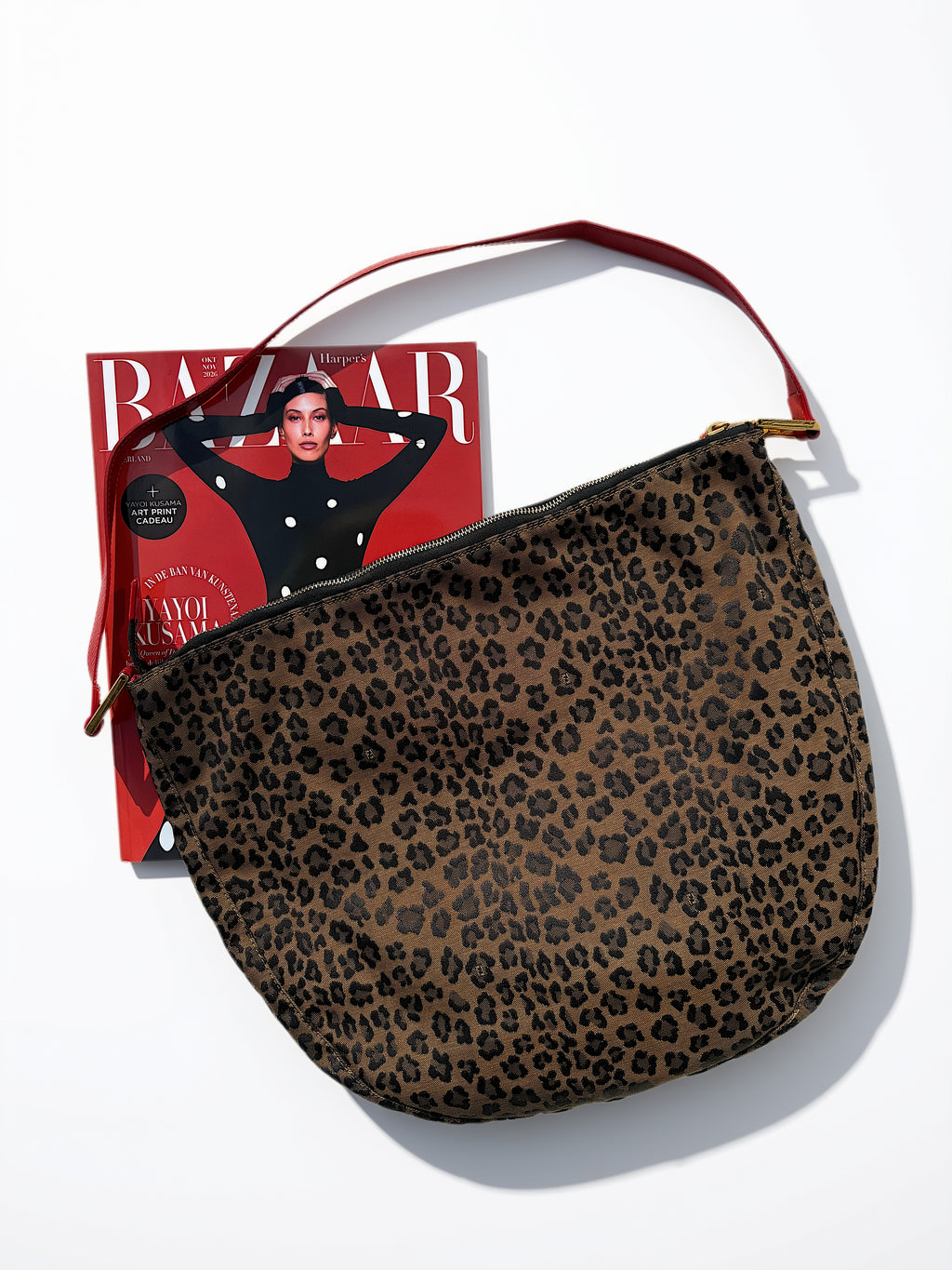 Pre-loved Fendi Leopard Hobo, rood leder en gouden hardware 