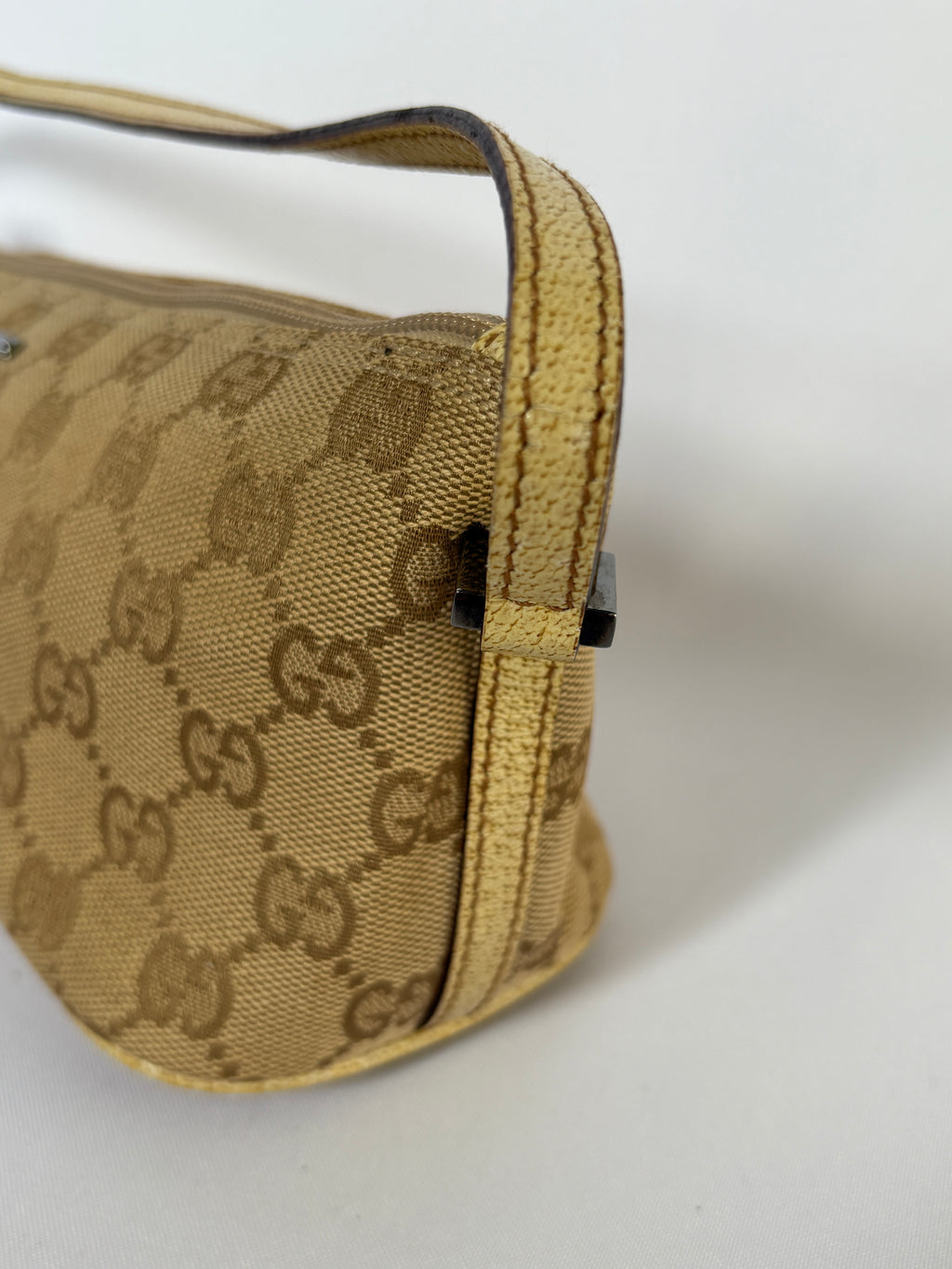 Gucci Pochette Boat Bag beige GG canvas vintage beige leer