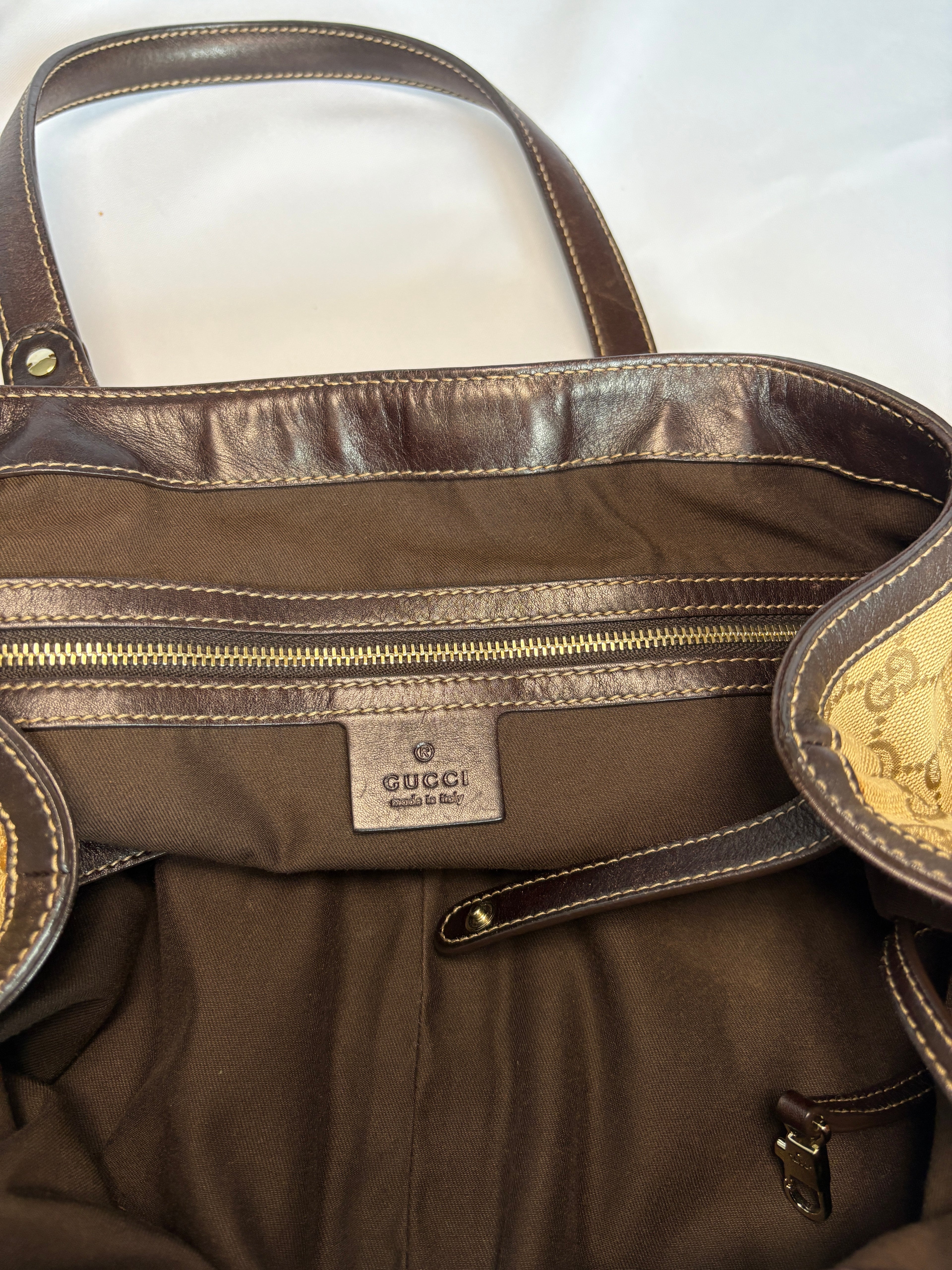 Gucci GG Monogram Sukey