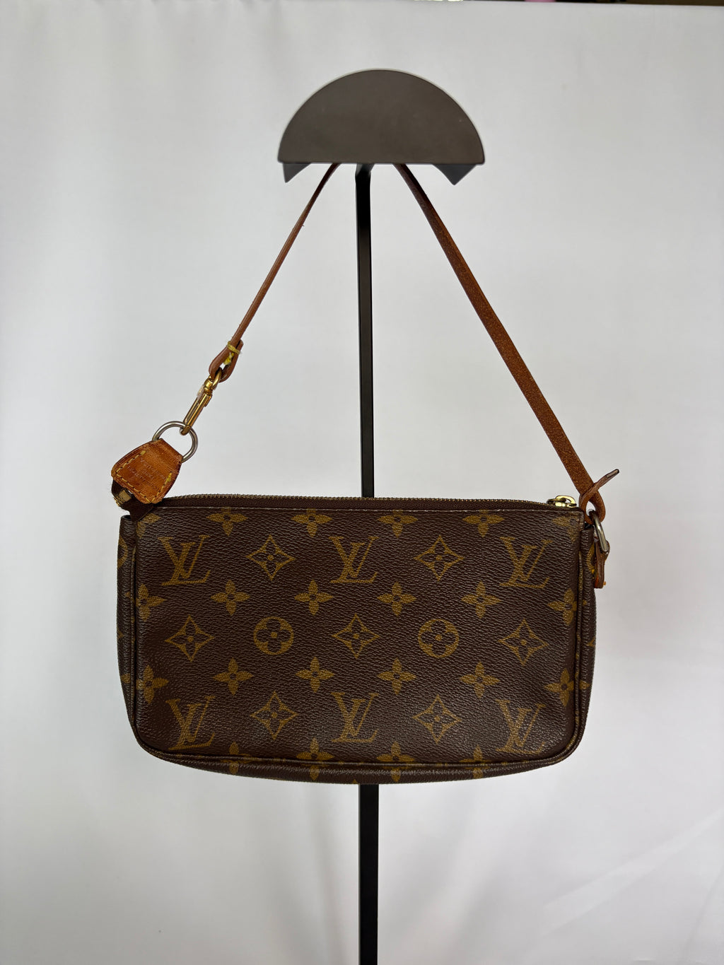 Louis Vuitton Pochette Monogram