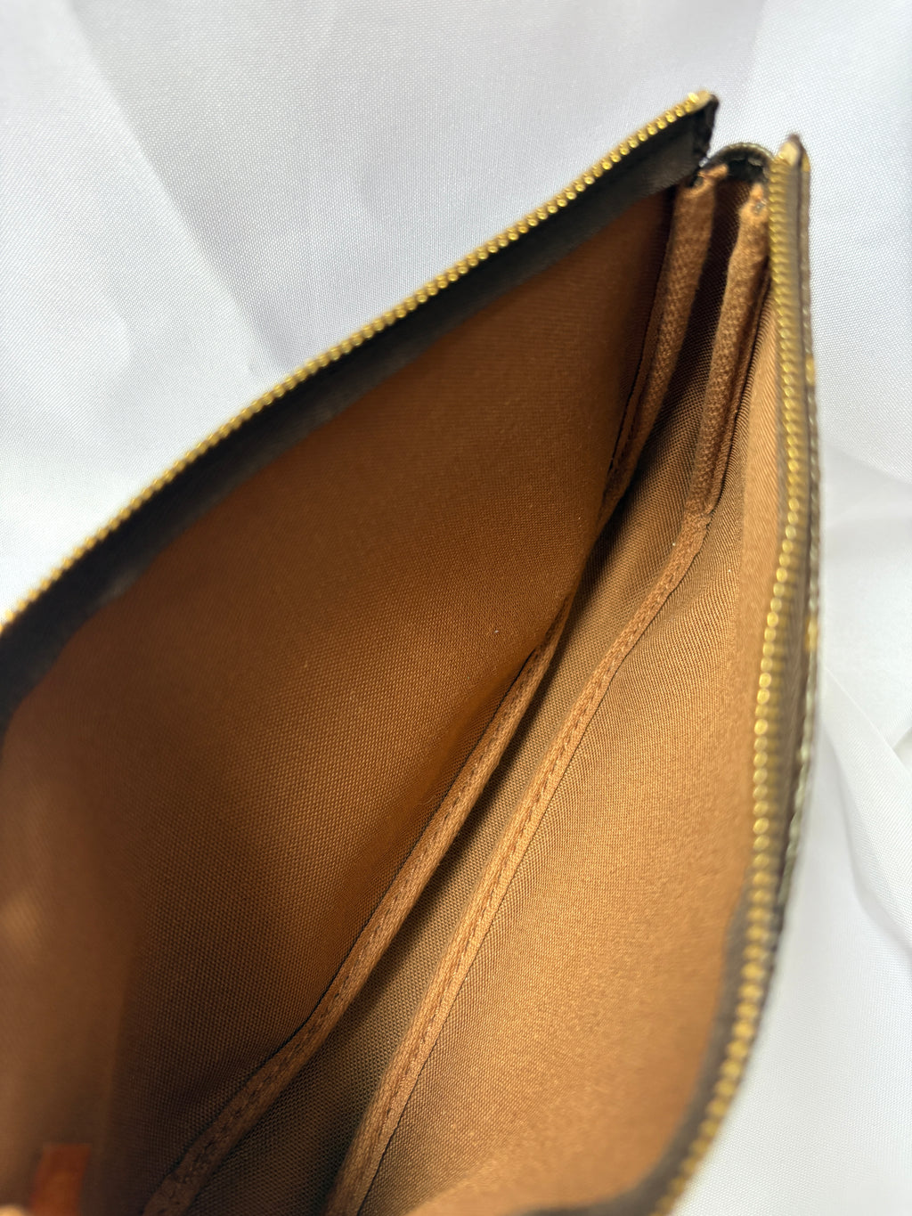 Louis Vuitton Monogram Pochette