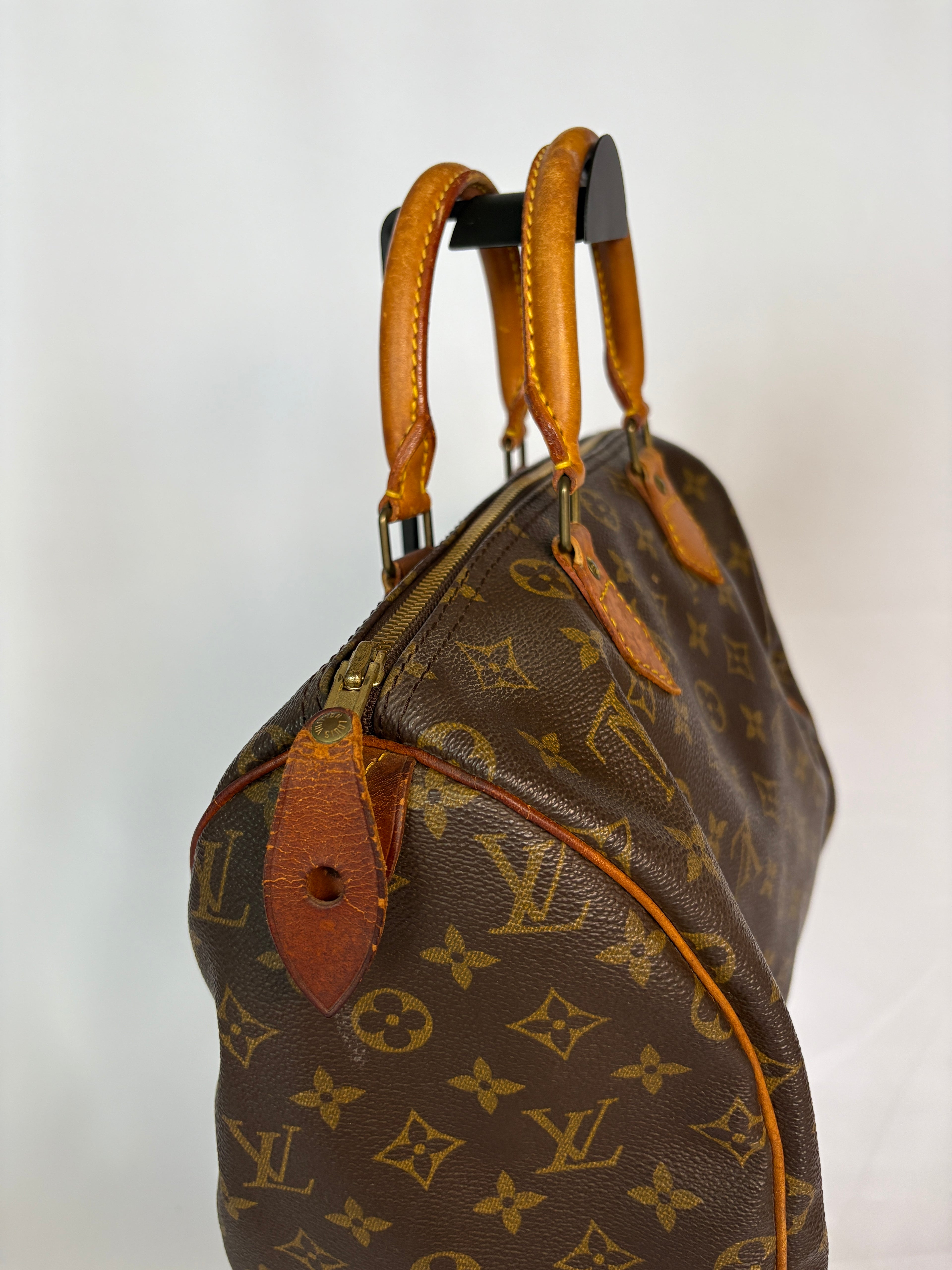 Louis Vuitton Speedy 30