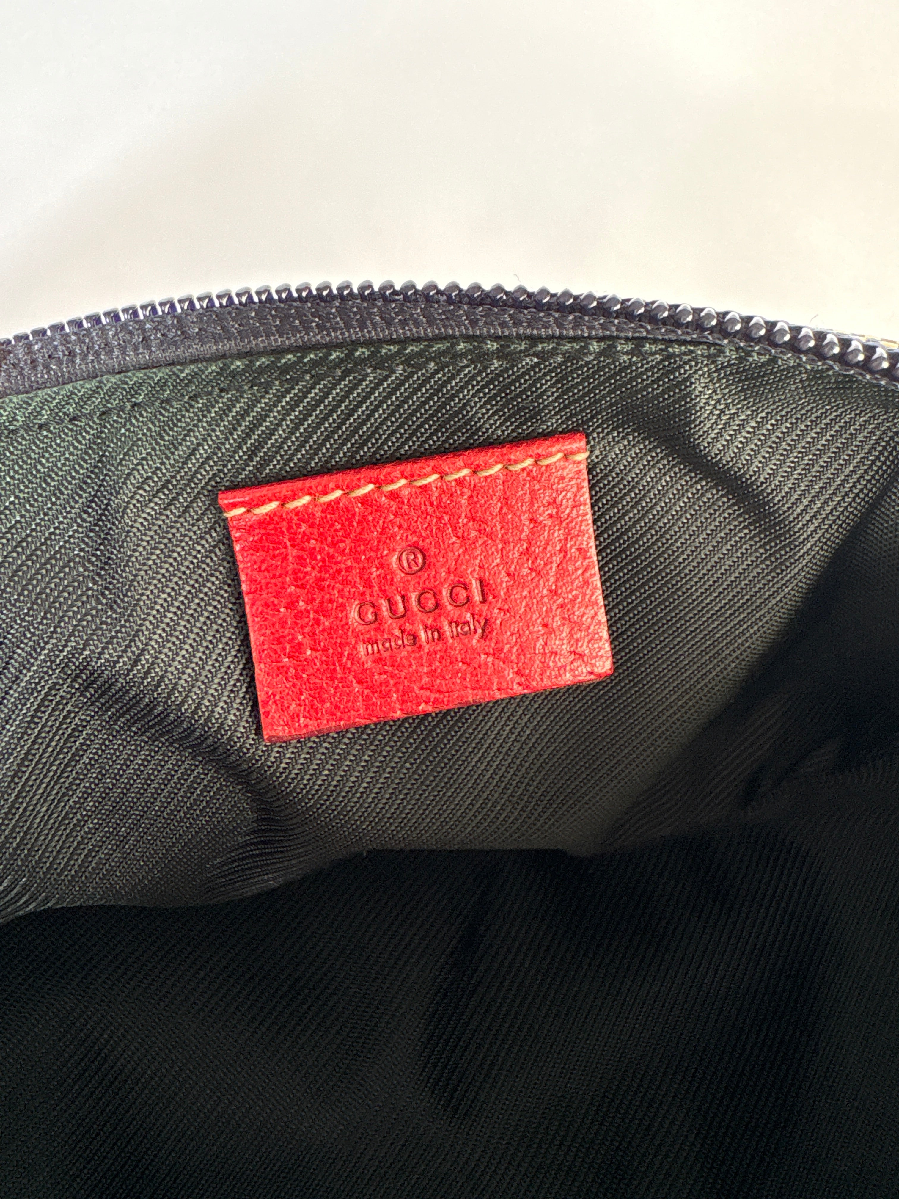 Gucci Pochette Boat Bag navy blauw rood GG canvas logo binnenzijde