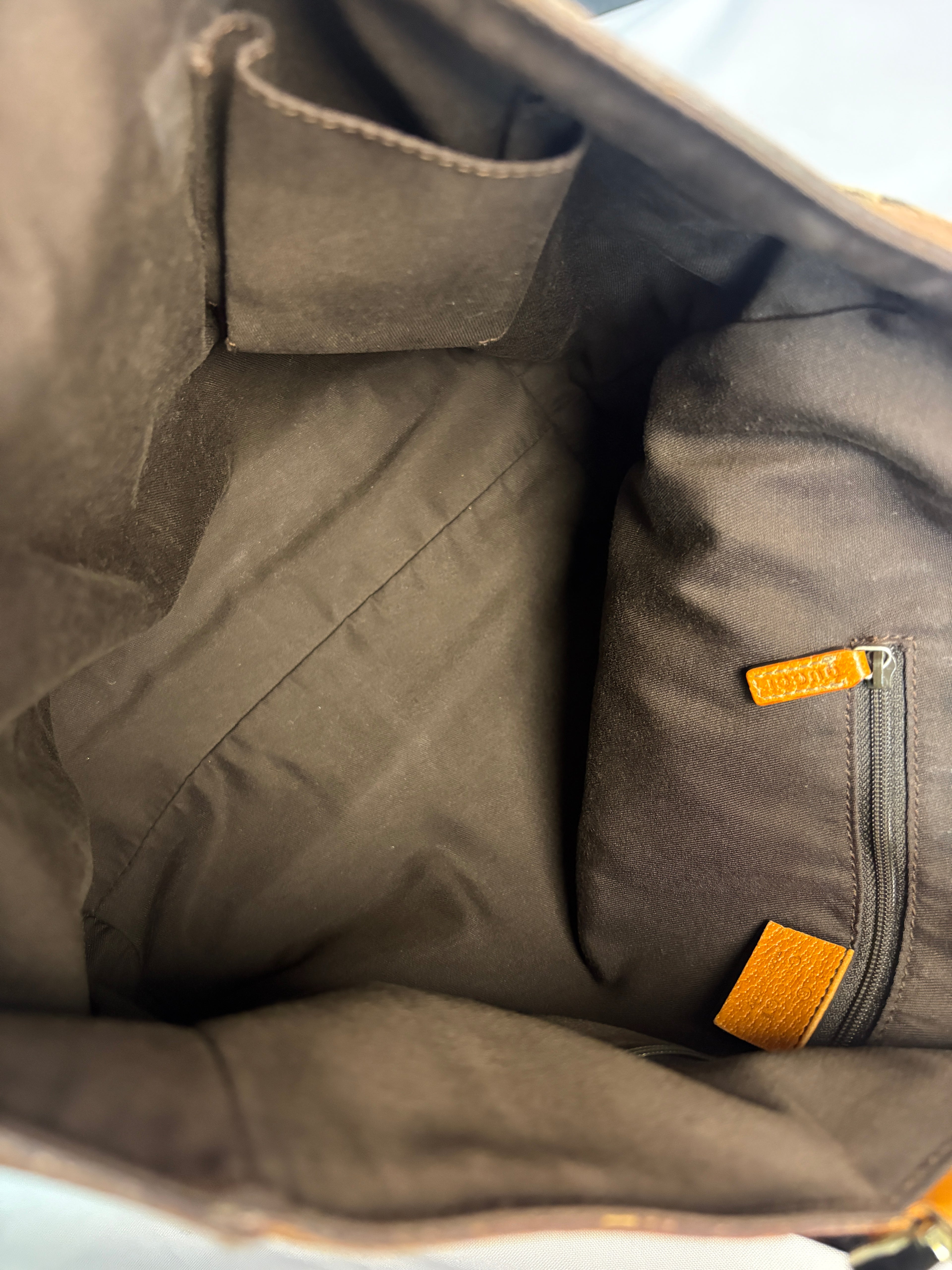 Gucci Abbey D-Ring Canvas GG