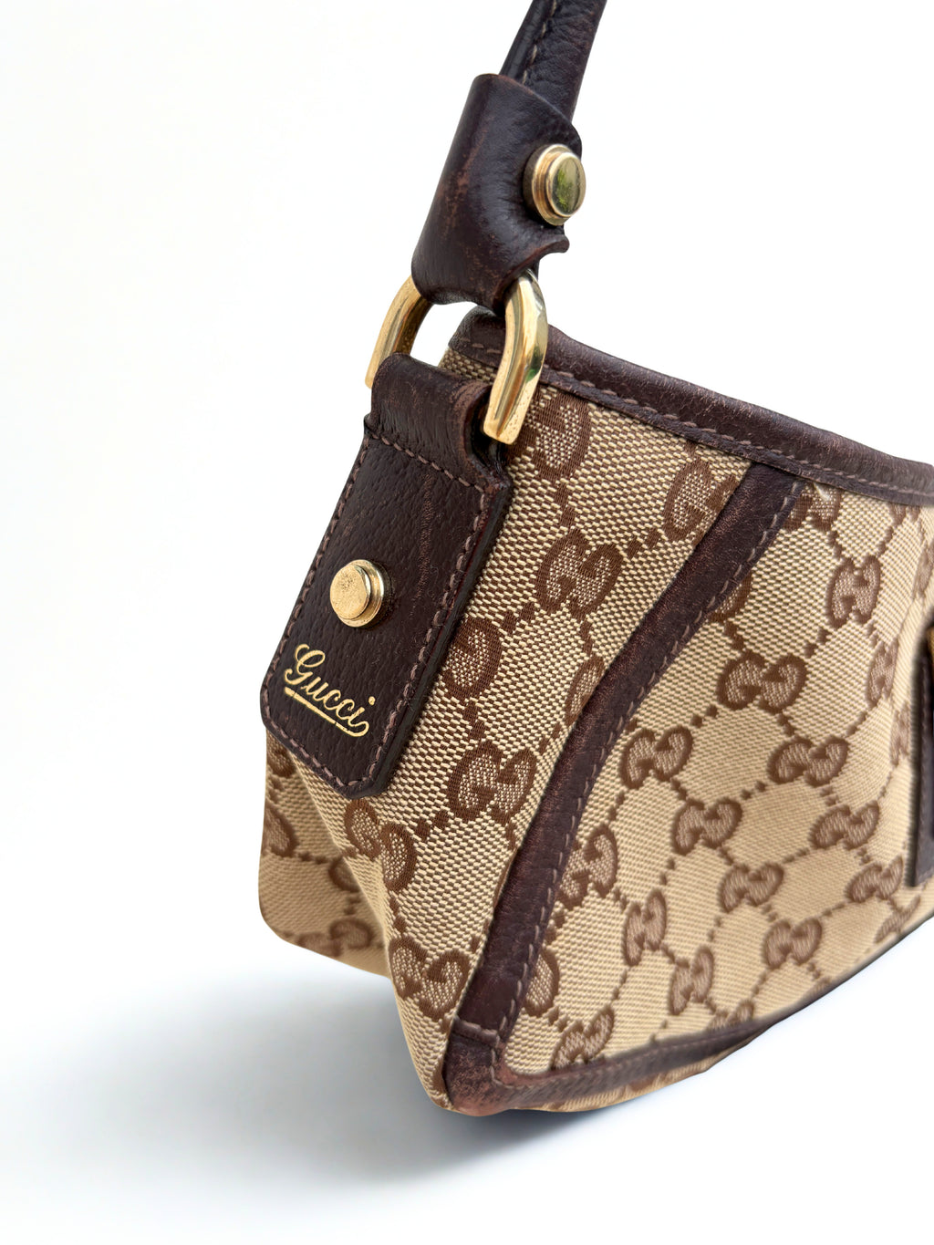 Vintage Gucci Monogram Canvas D-ring Pochette, authentiek logo, zijaanzicht