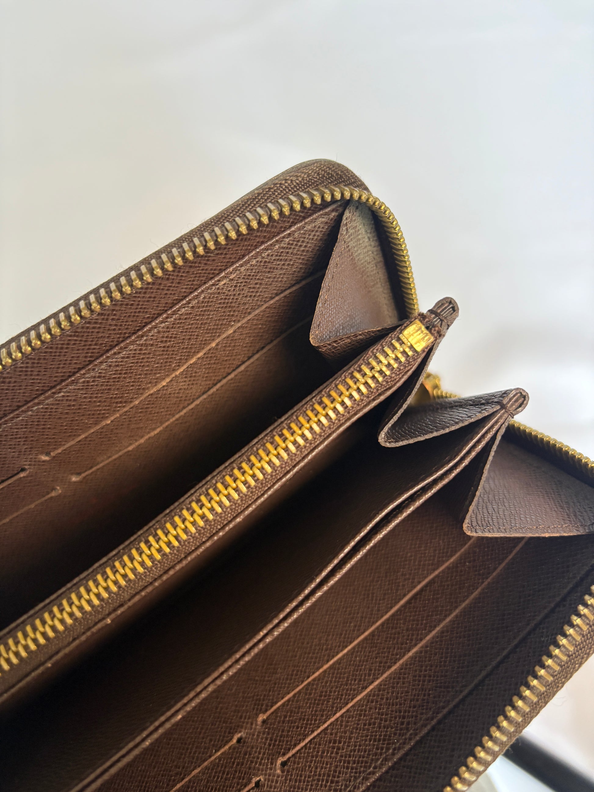 Louis Vuitton Zippy Wallet