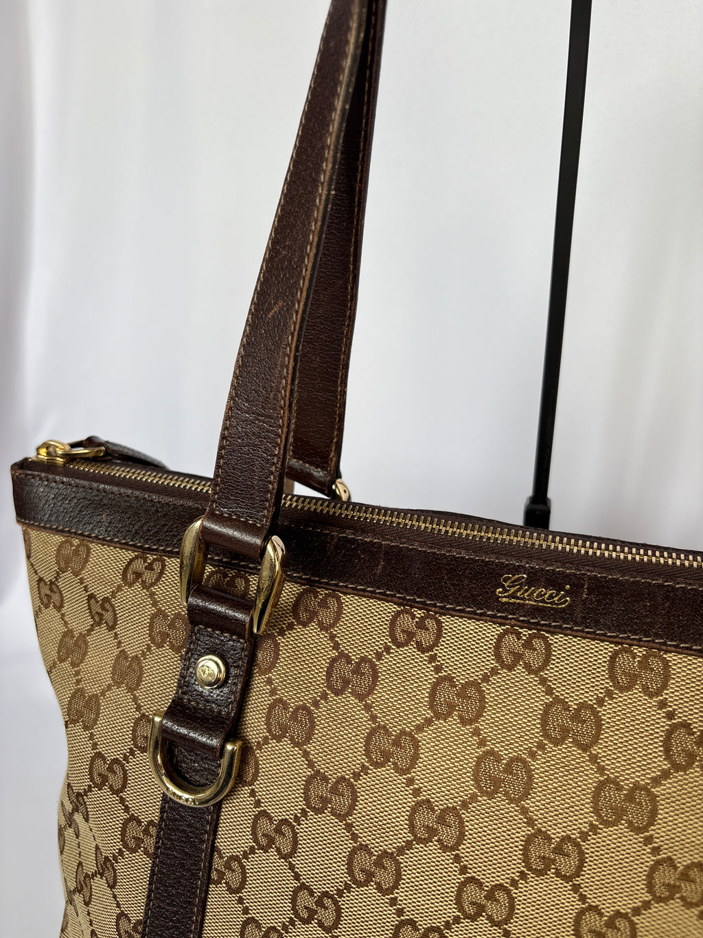 Gucci Abbey Monogram Tote beige GG canvas gouden hardware