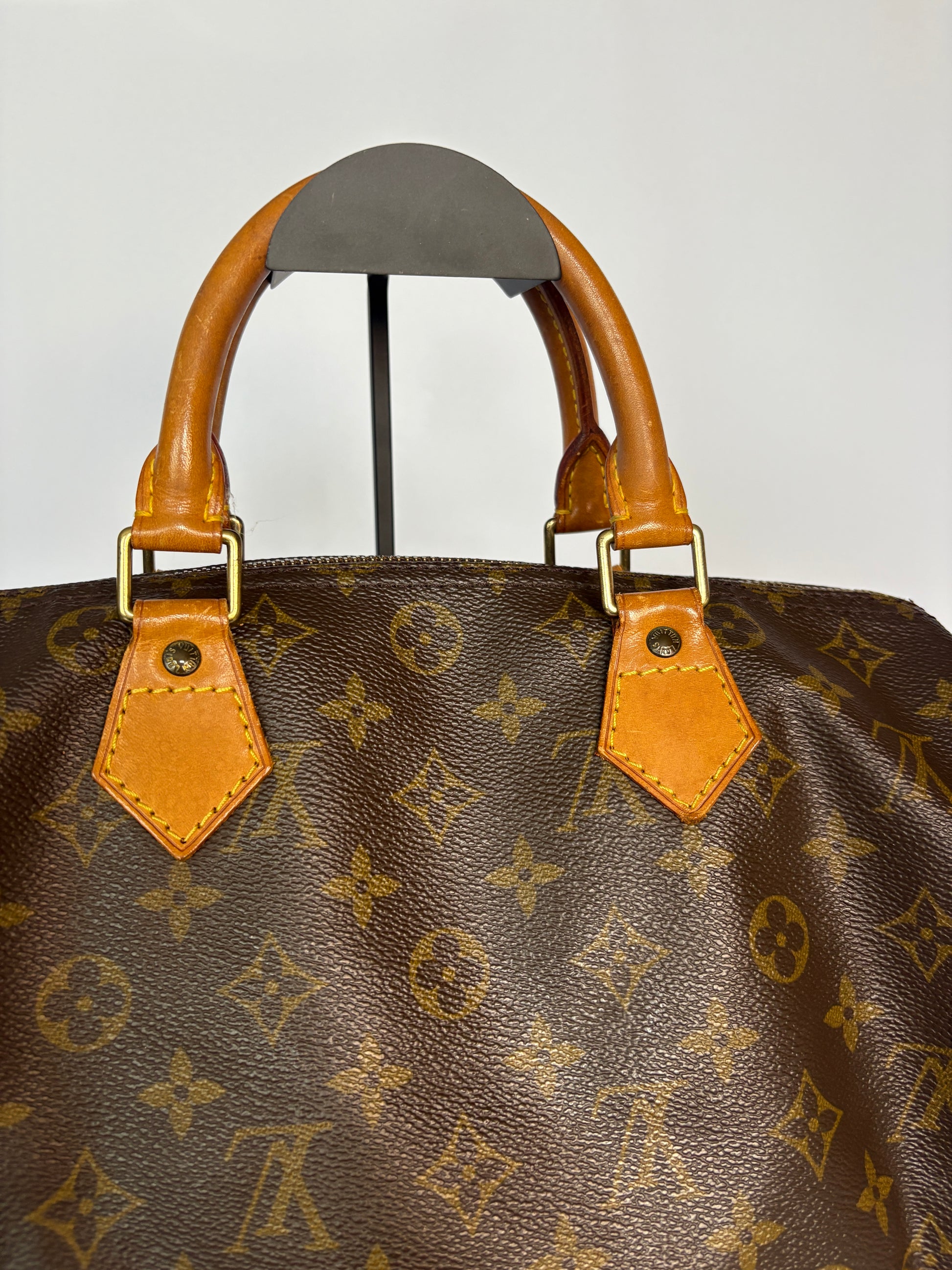 LV Speedy Monogram 30
