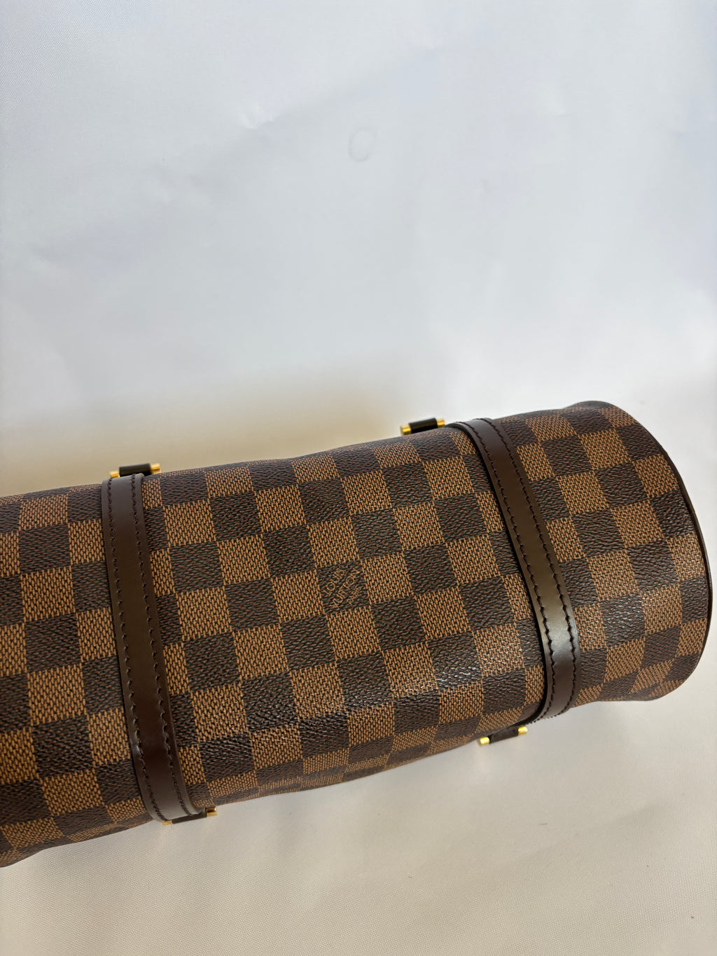 Louis Vuitton Papillon 26 Damier Ebene onderzijde