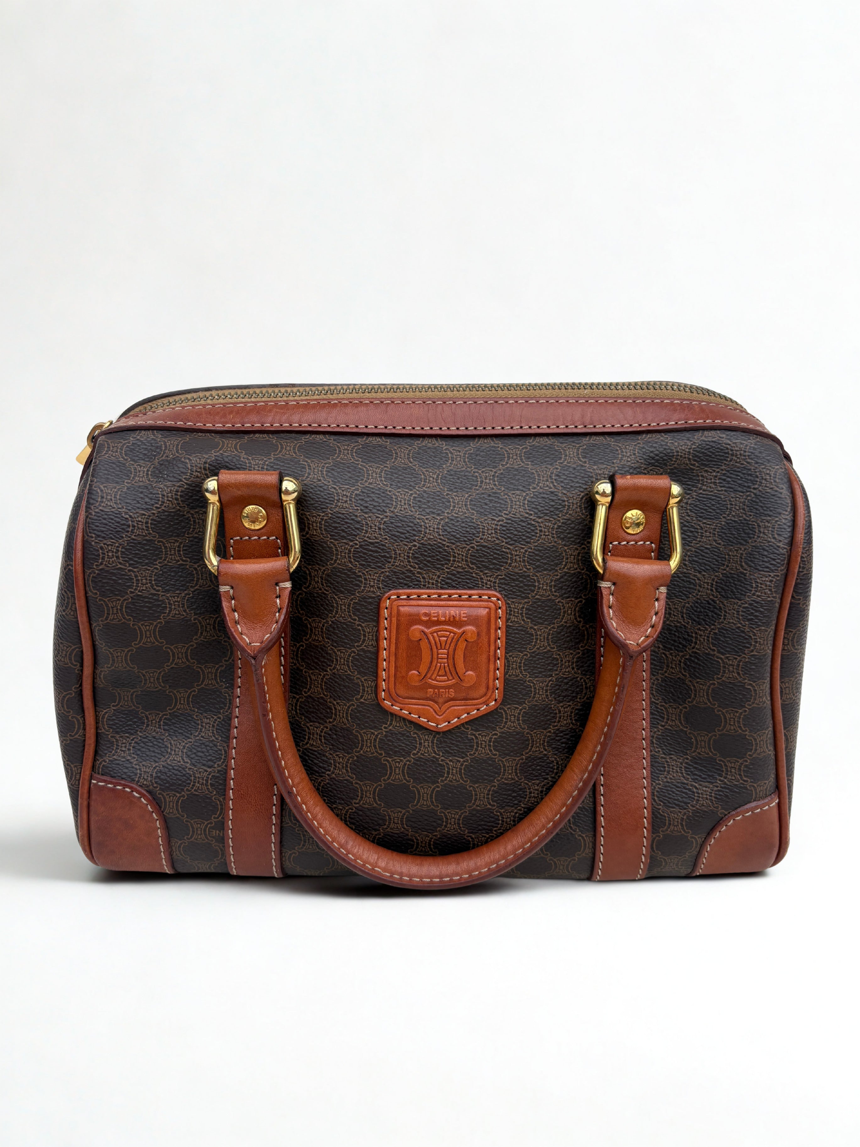Vintage Céline Macadam Mini Boston tas, vooraanzicht, donkerbruin leer met gouden hardware