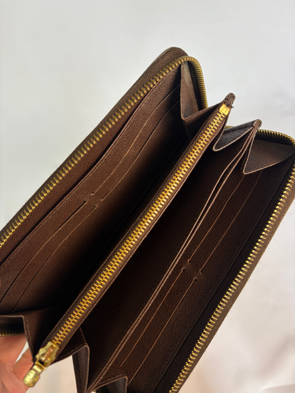 Louis Vuitton Zippy Wallet