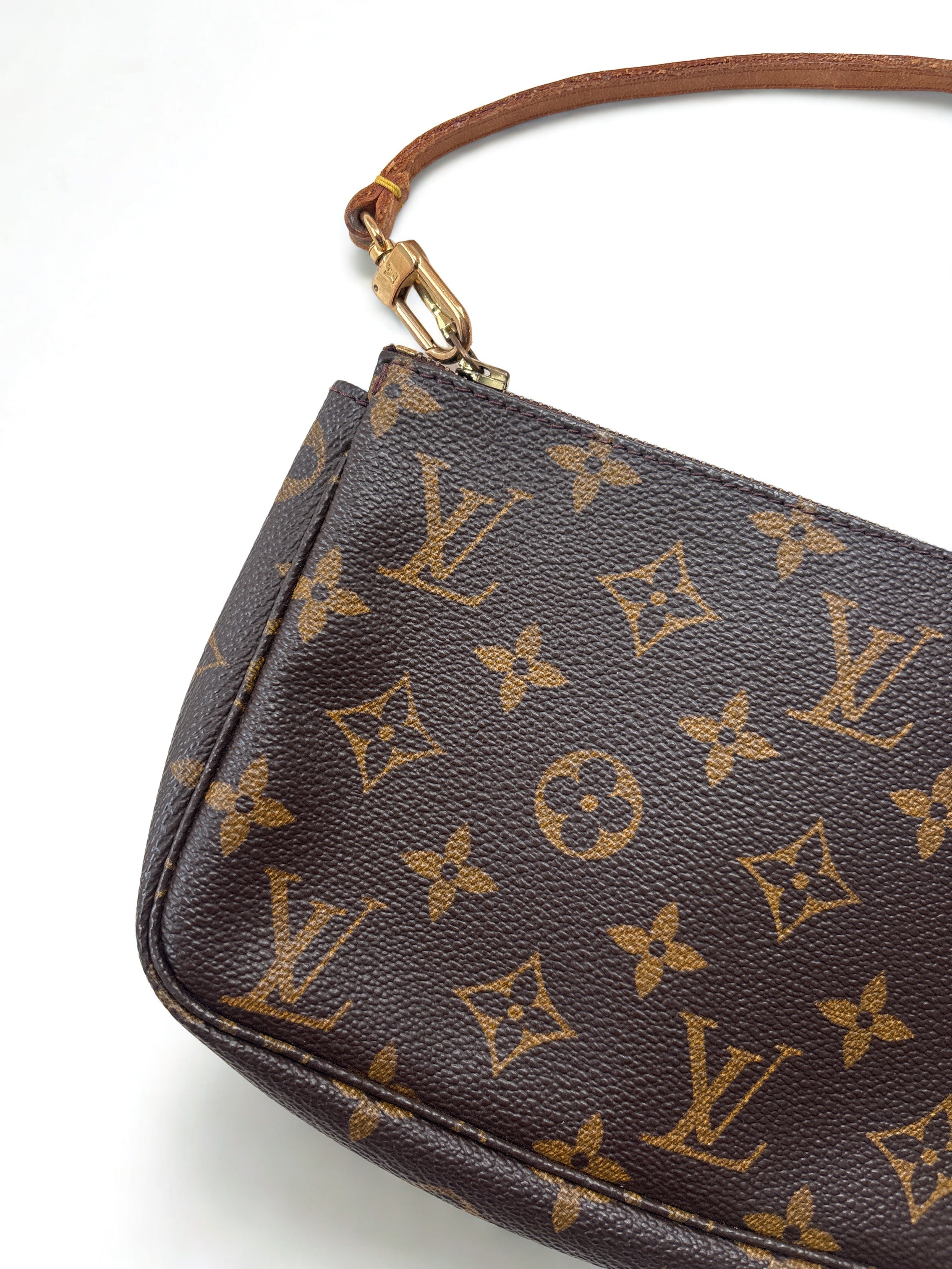 Louis Vuitton Monogram Pochette