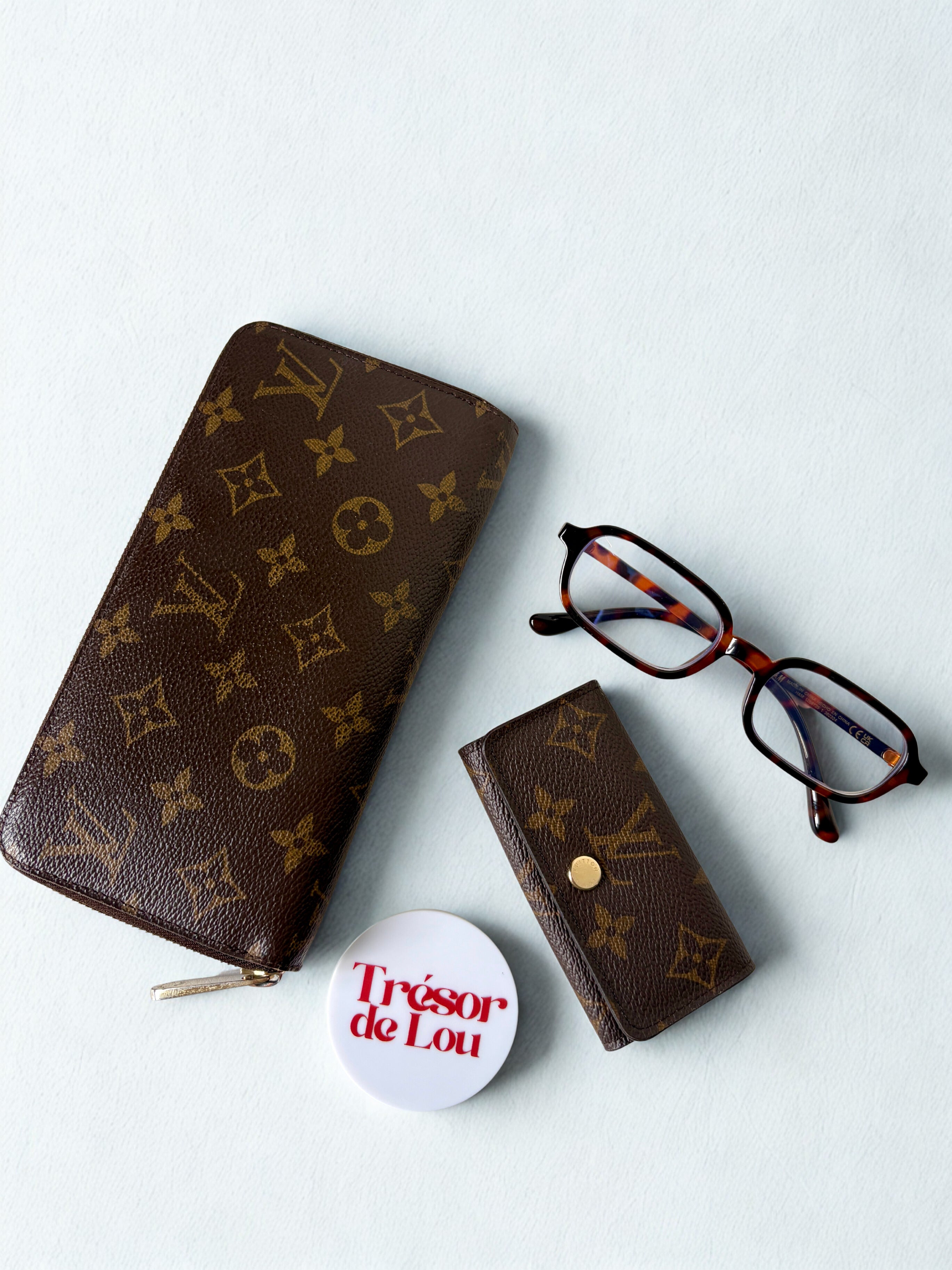 Louis Vuitton Monogram Zippy Wallet