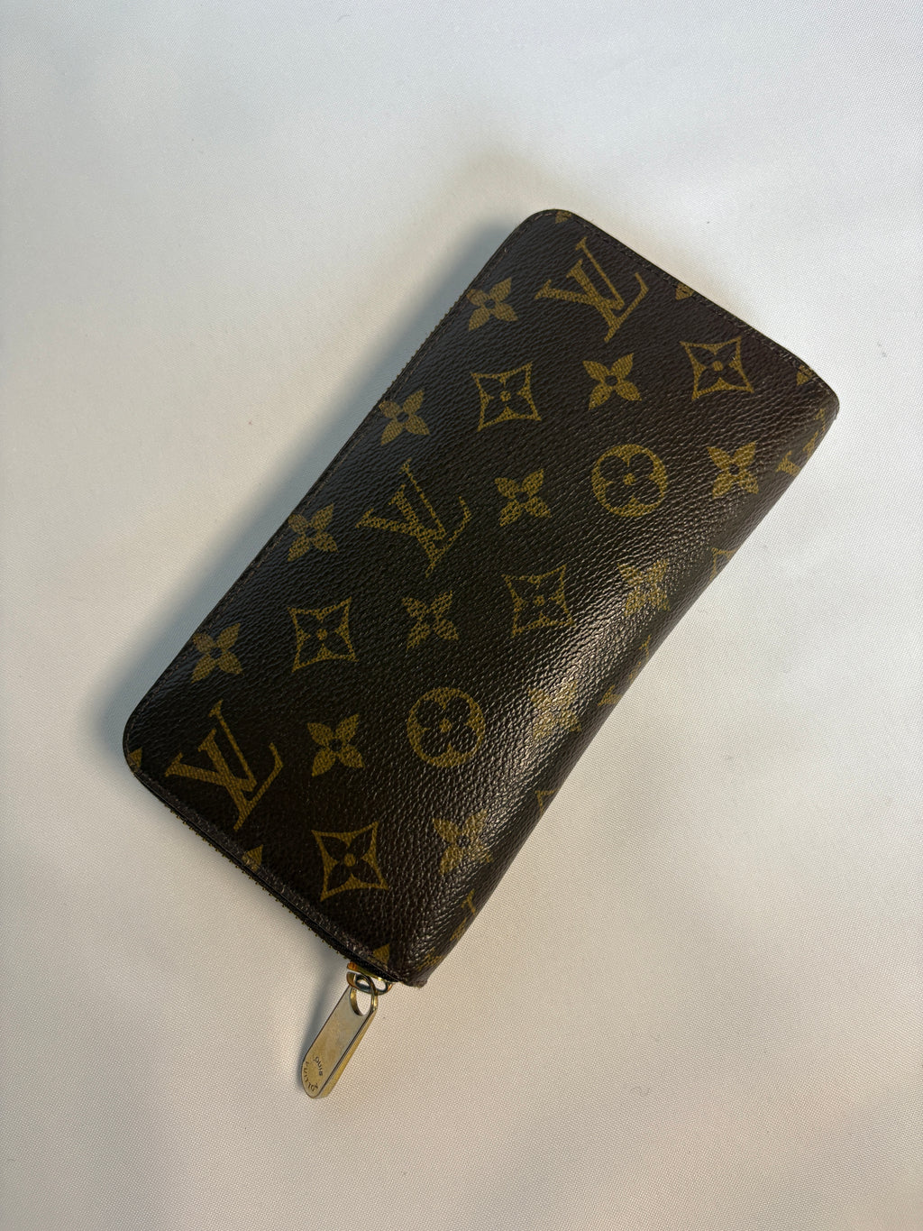Louis Vuitton Zippy Wallet