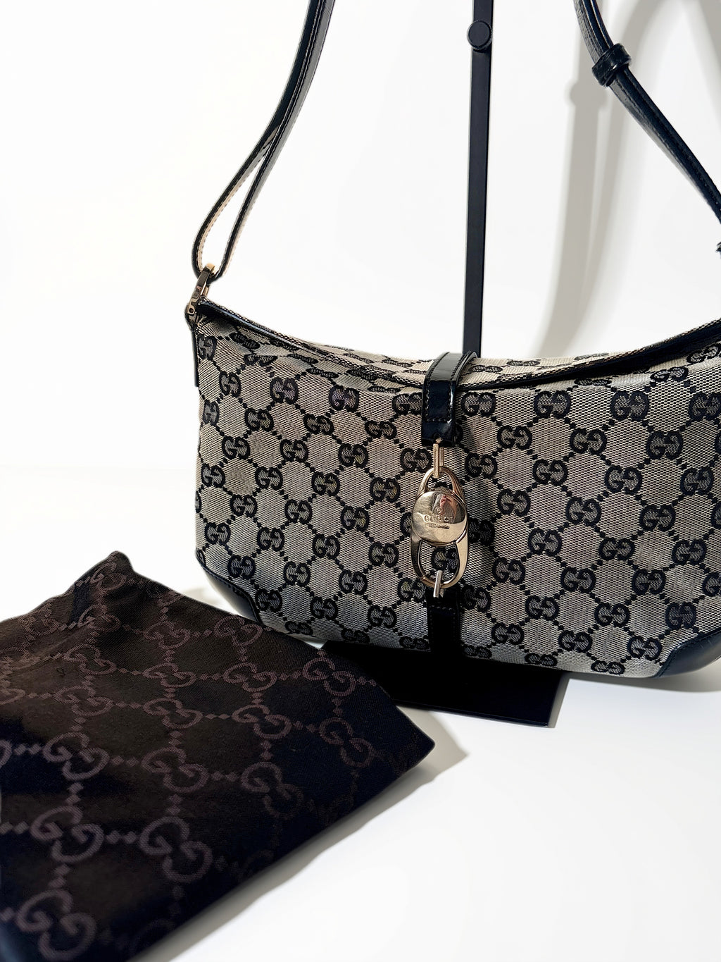 Pre-loved Gucci Jackie Vintage O. Originele dustbag