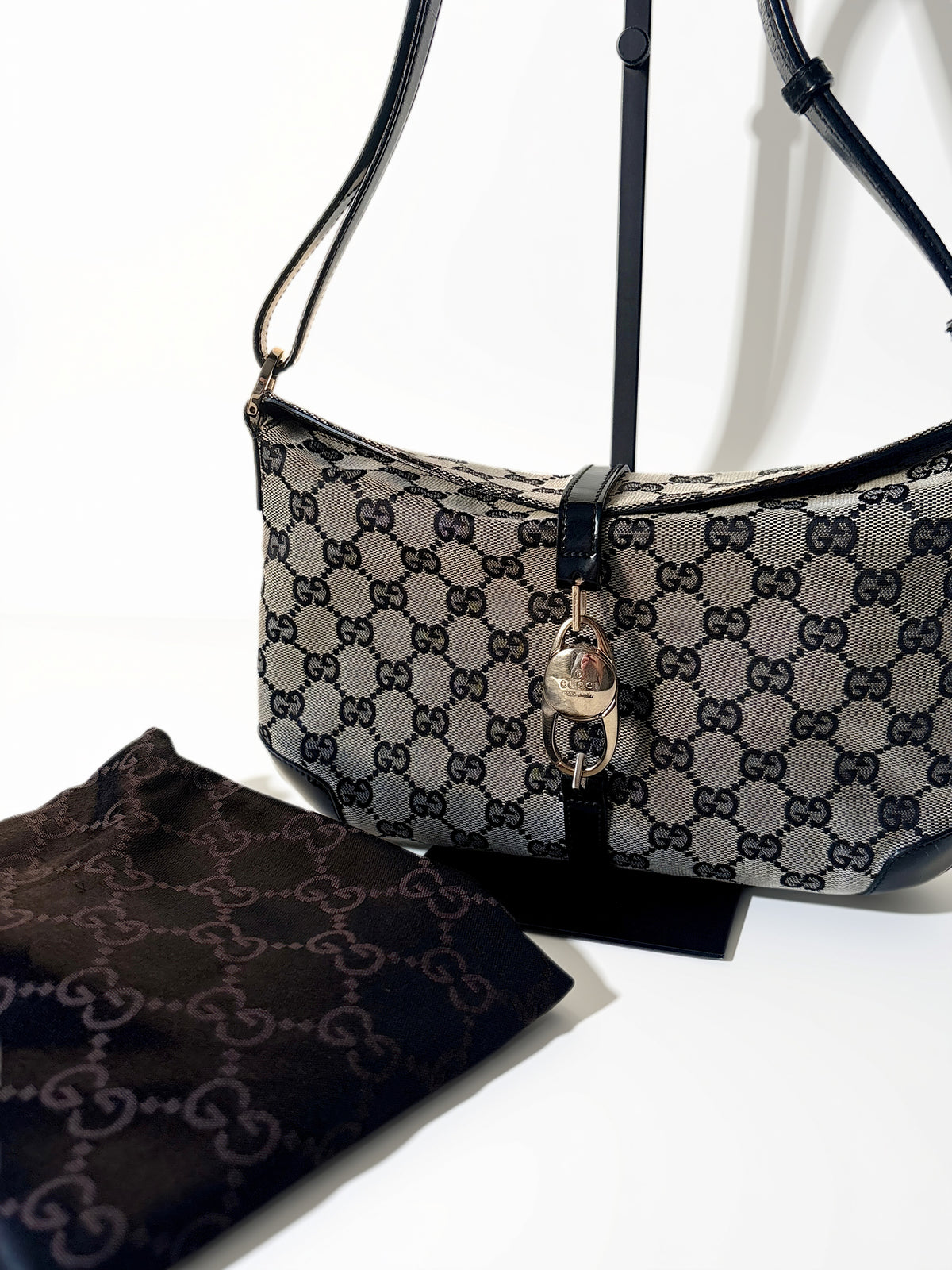 Pre-loved Gucci Jackie Vintage O. Originele dustbag